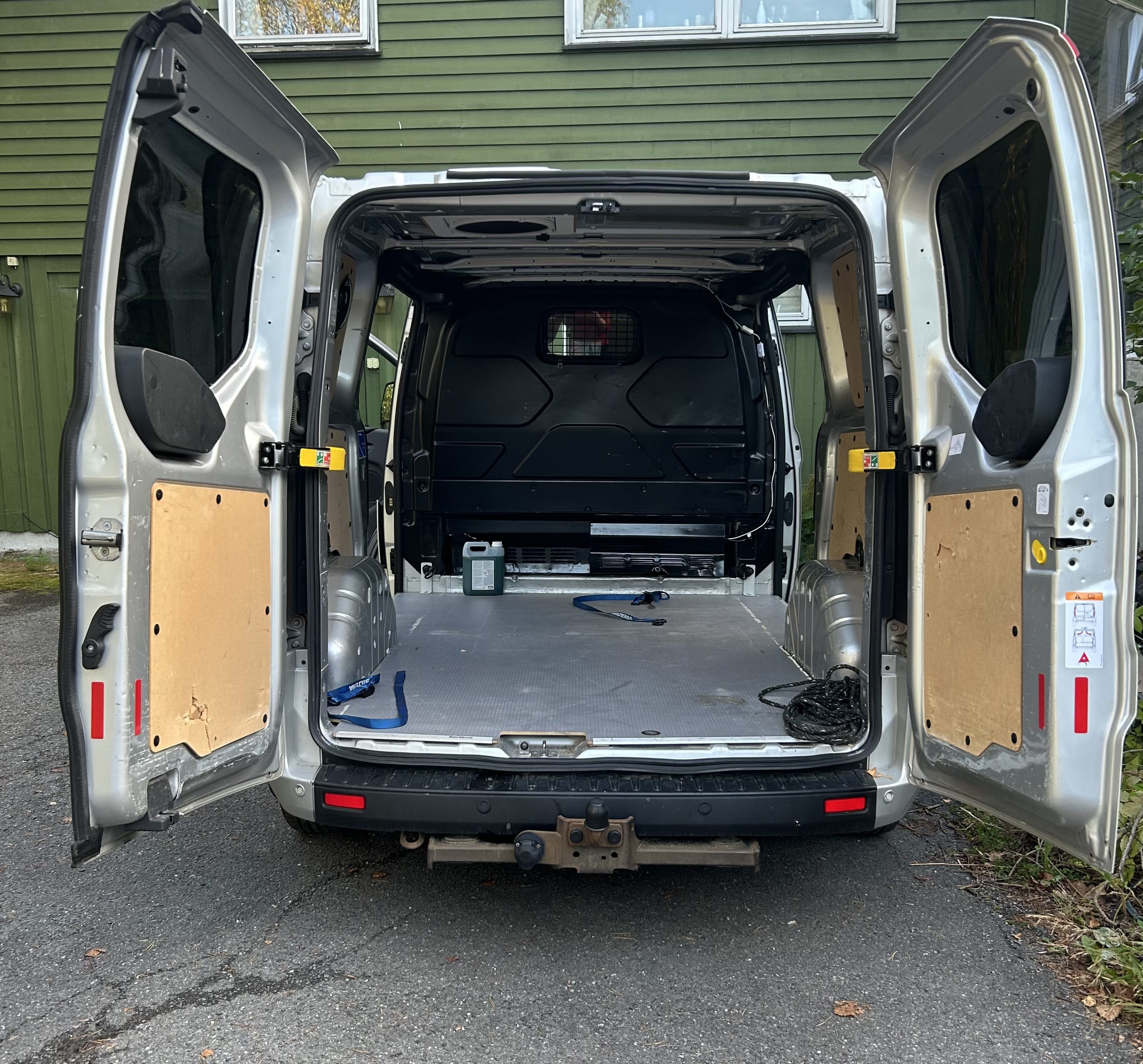 Ford Transit Custom Varebil med Tilhengerfeste