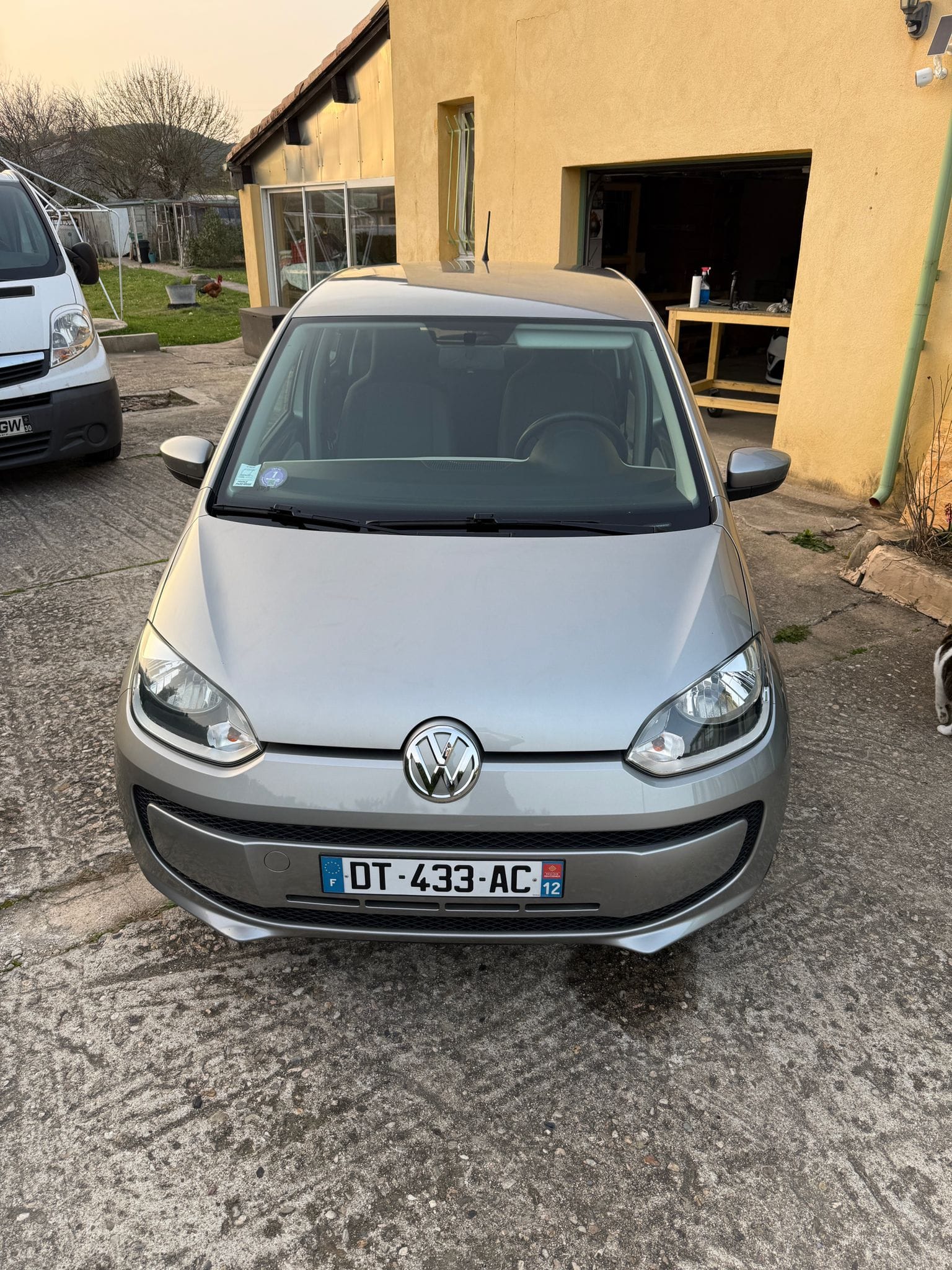 Volkswagen Up! avec Autoradio