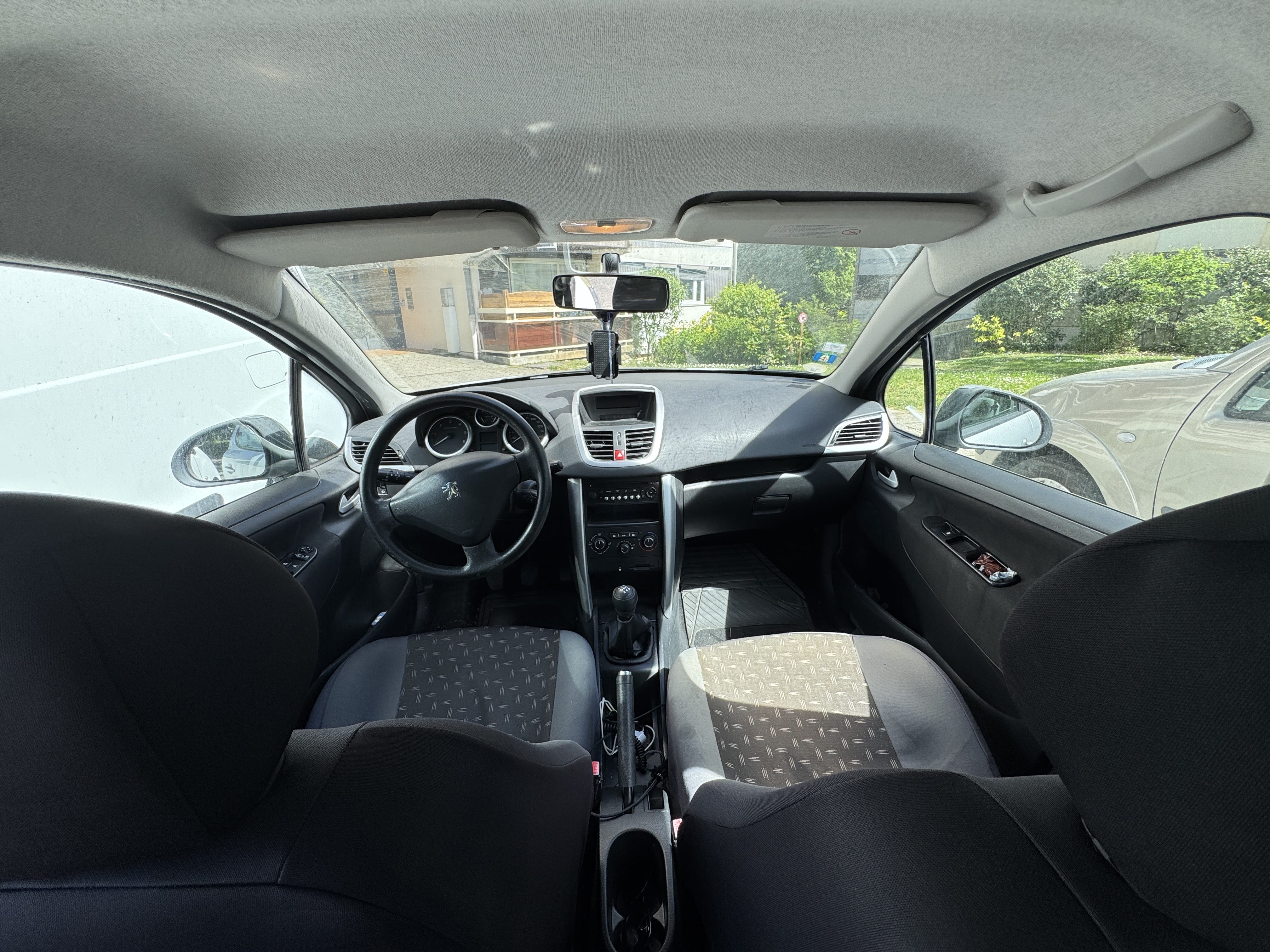 Peugeot 207 avec Siège bébé