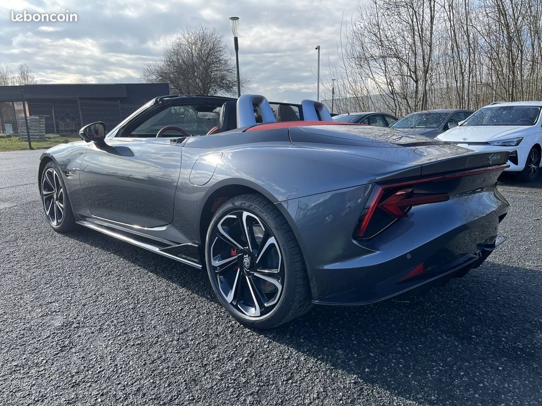 MG Cyberster Roadster avec Caméra de recul