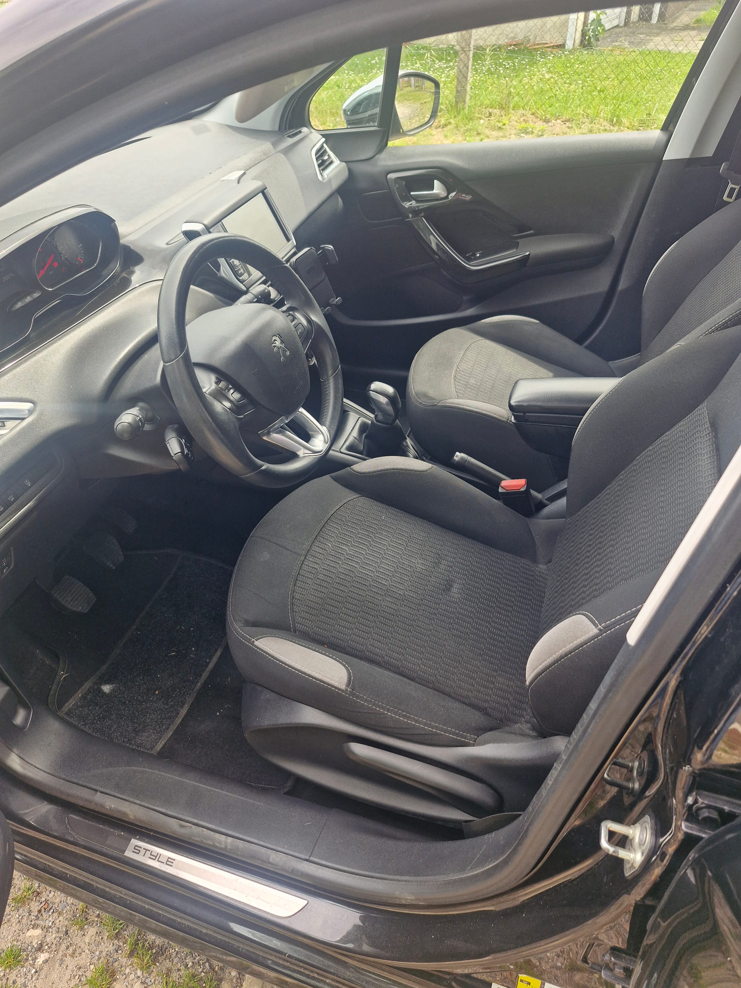 Peugeot 208 avec Port USB