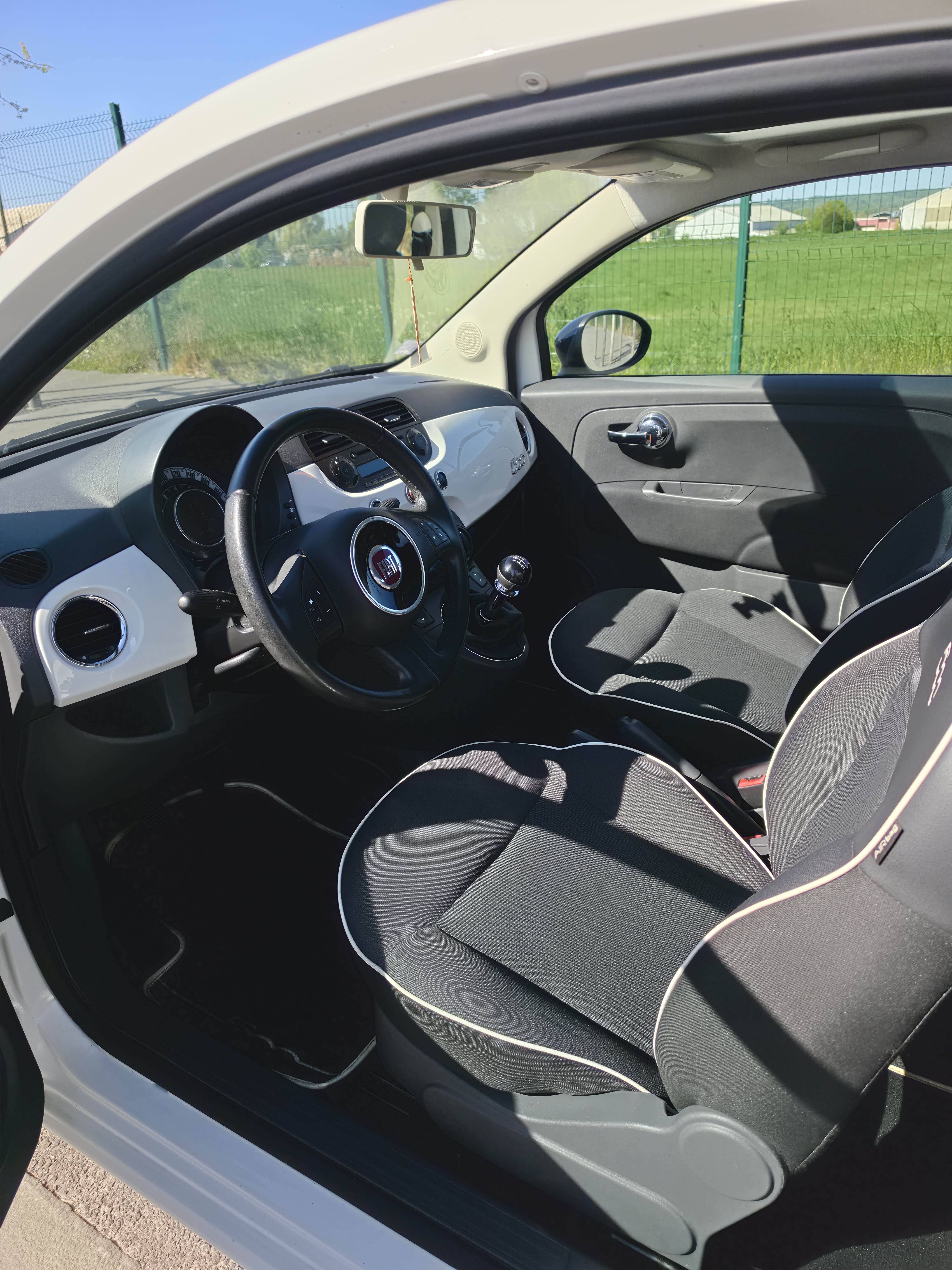 Fiat 500 avec Autoradio