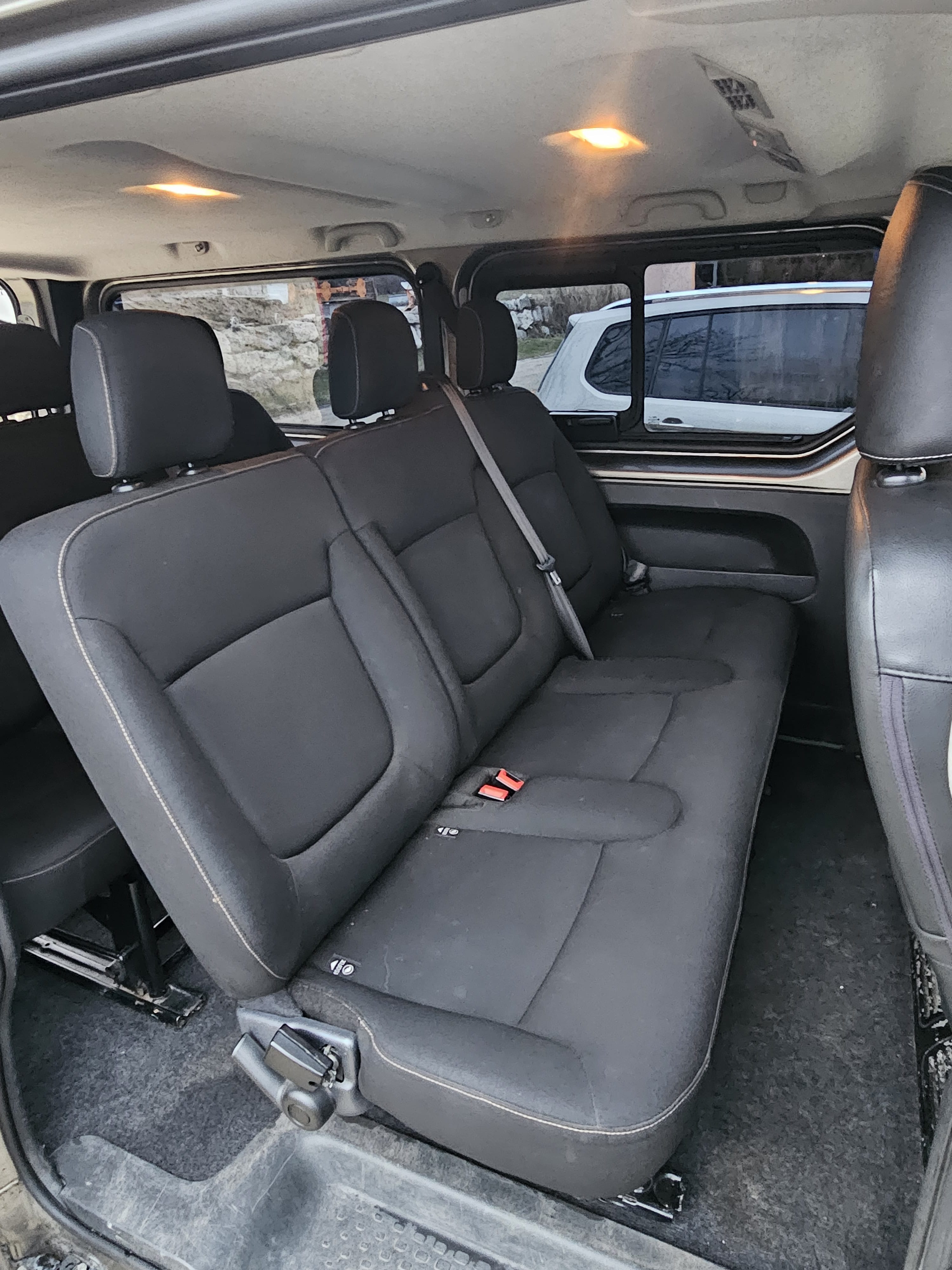 Renault Trafic Passenger avec Chaines