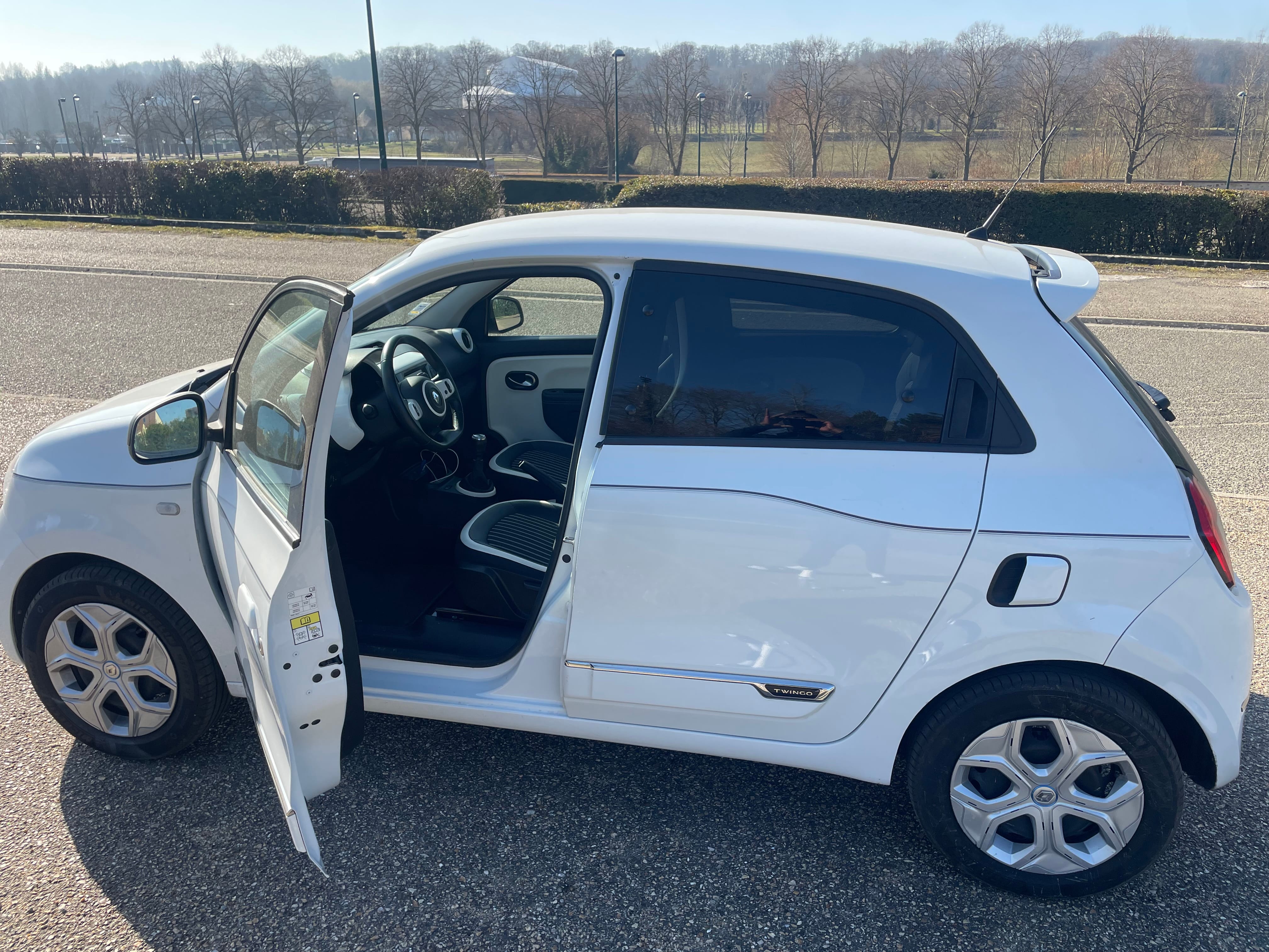 Renault Twingo III avec Climatisation