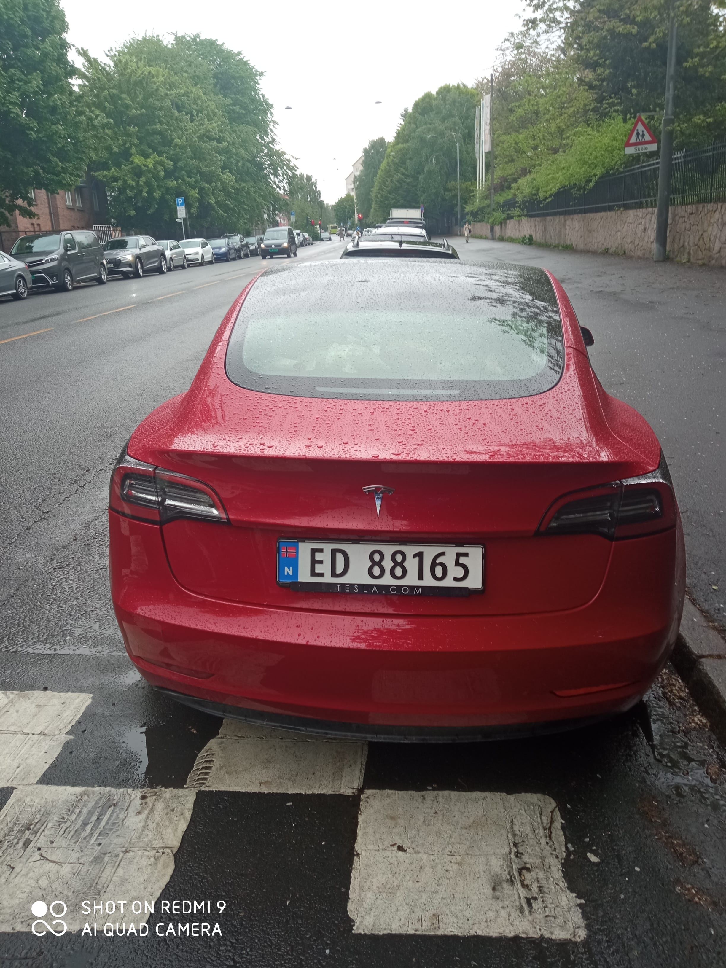 Tesla Model 3 med GPS
