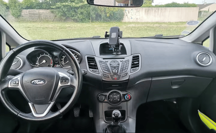 Ford Fiesta avec Audio Bluetooth