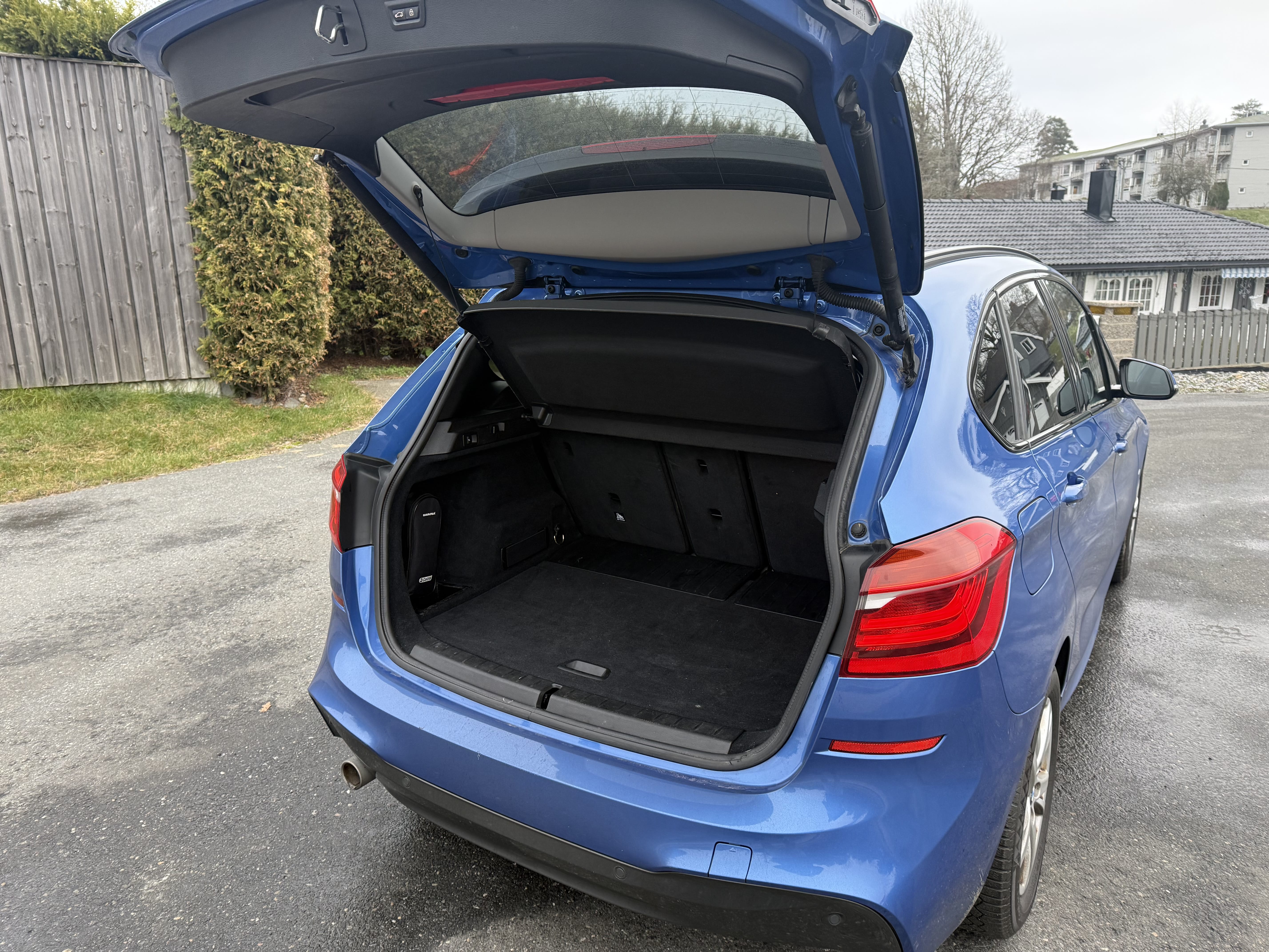 BMW 2-Serie Active Tourer med Dashcam