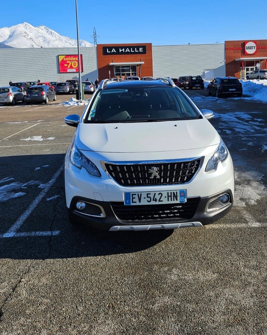 Peugeot 2008, 2018, Essence 98, automatique