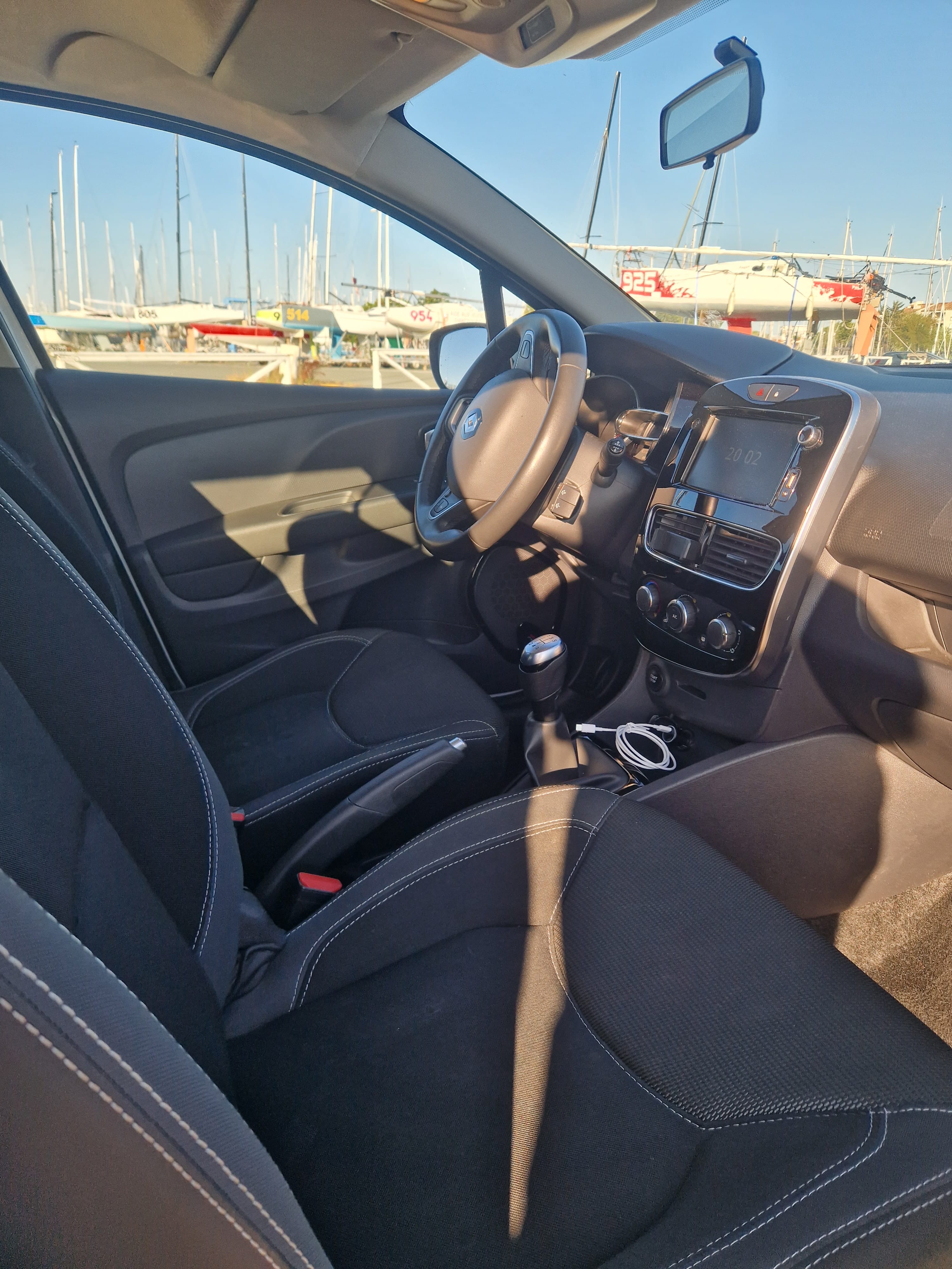 Renault Clio Estate 0.9 TCE 90cv climatisé avec Régulateur de vitesse