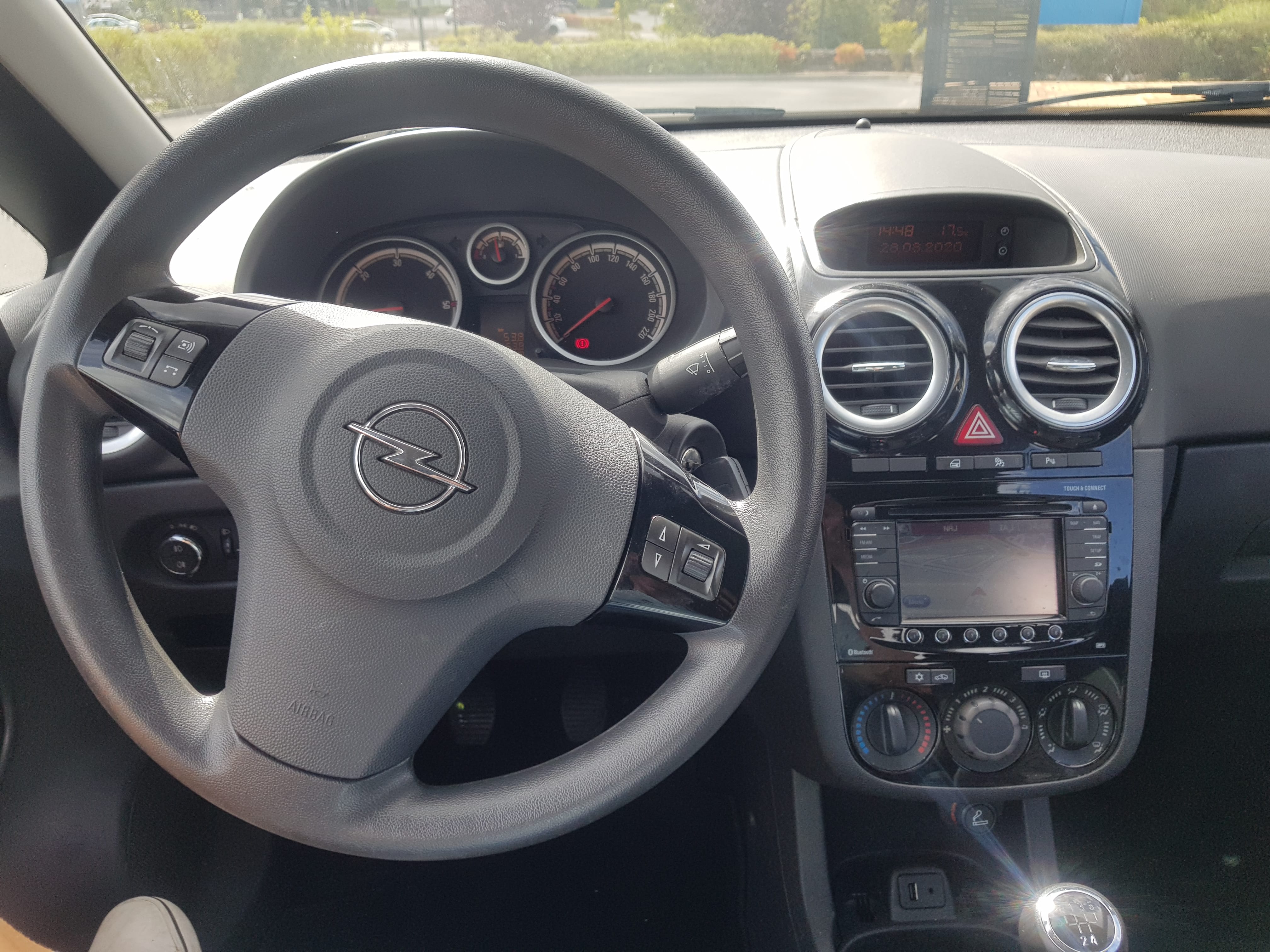 Opel Corsa avec Climatisation