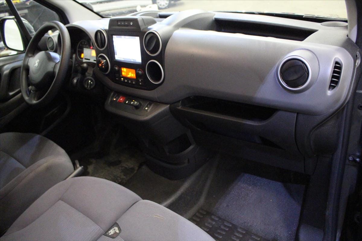 Peugeot Partner Gris L1 1.6 E-HDI 90 ETG6 PACK CLIM NAV avec Climatisation