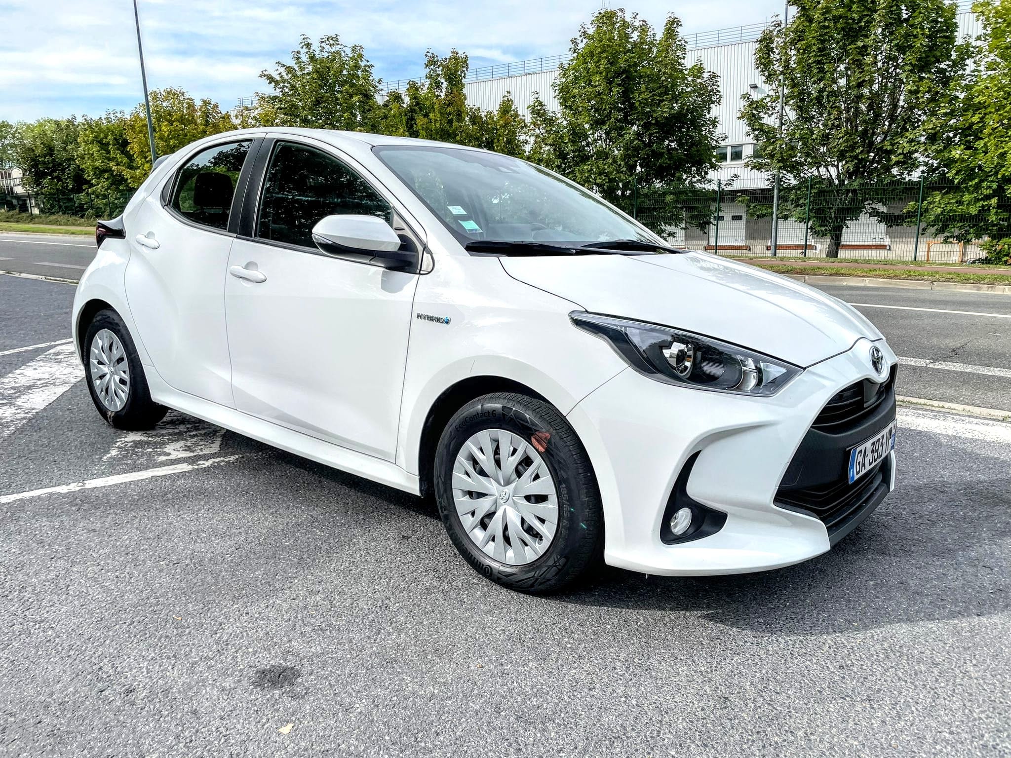 Toyota Yaris Hybride, 2021, Essence 95 / Électrique (hybride), automatique