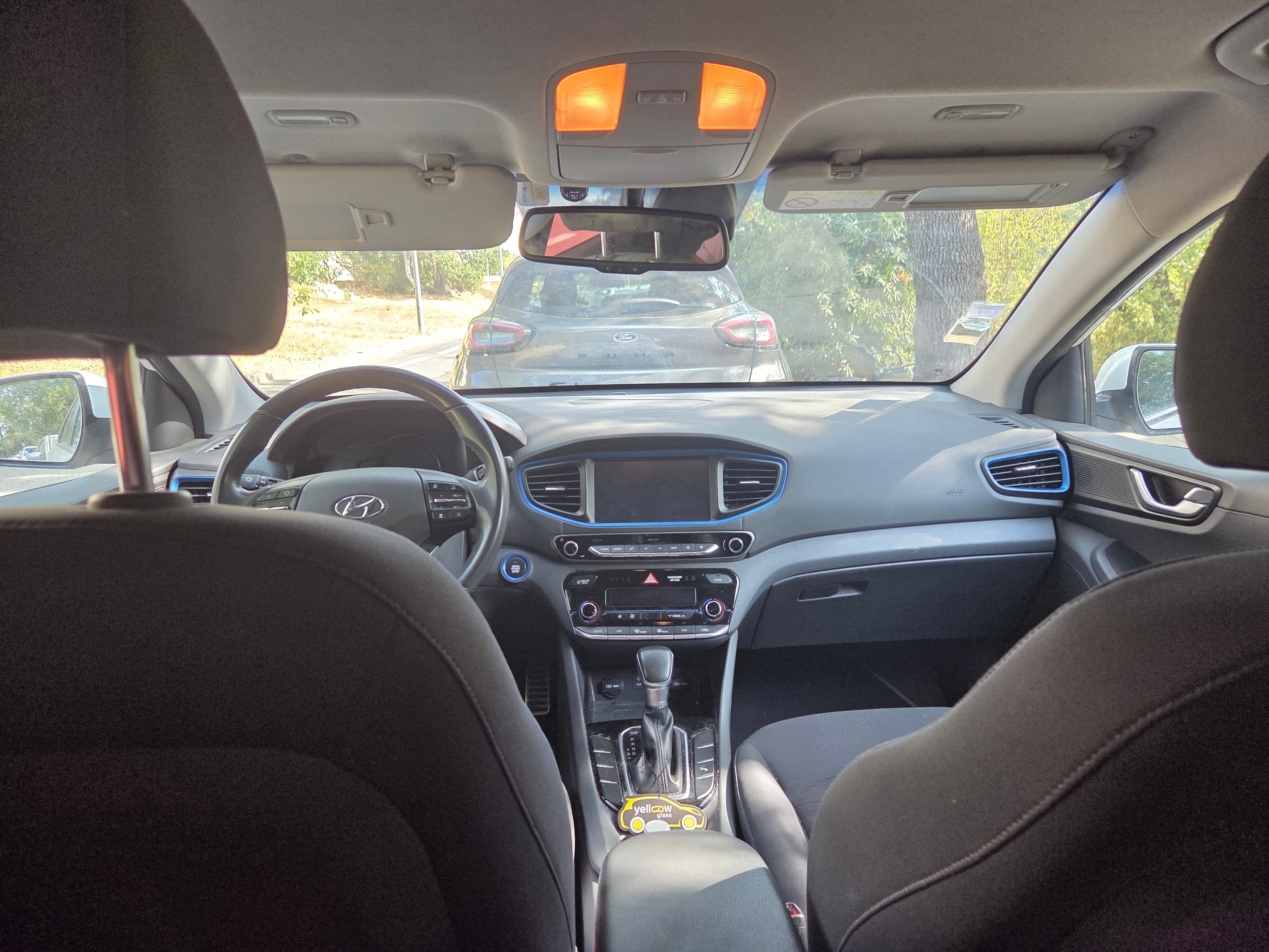 Hyundai Ioniq avec GPS