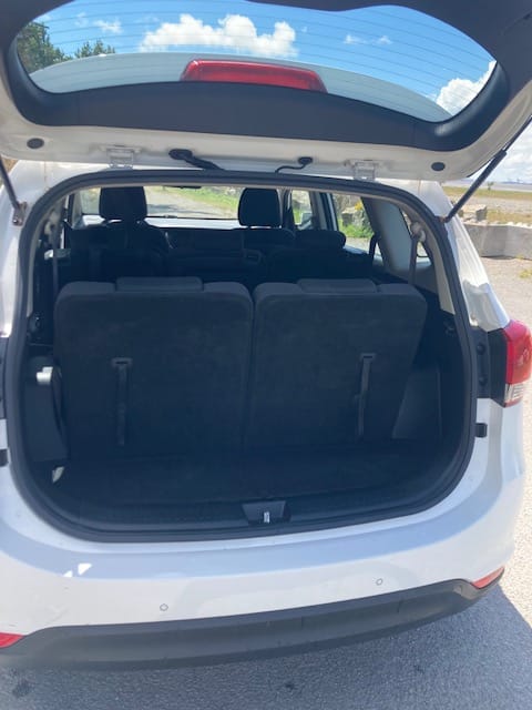 Kia Carens avec Entrée audio / iPod