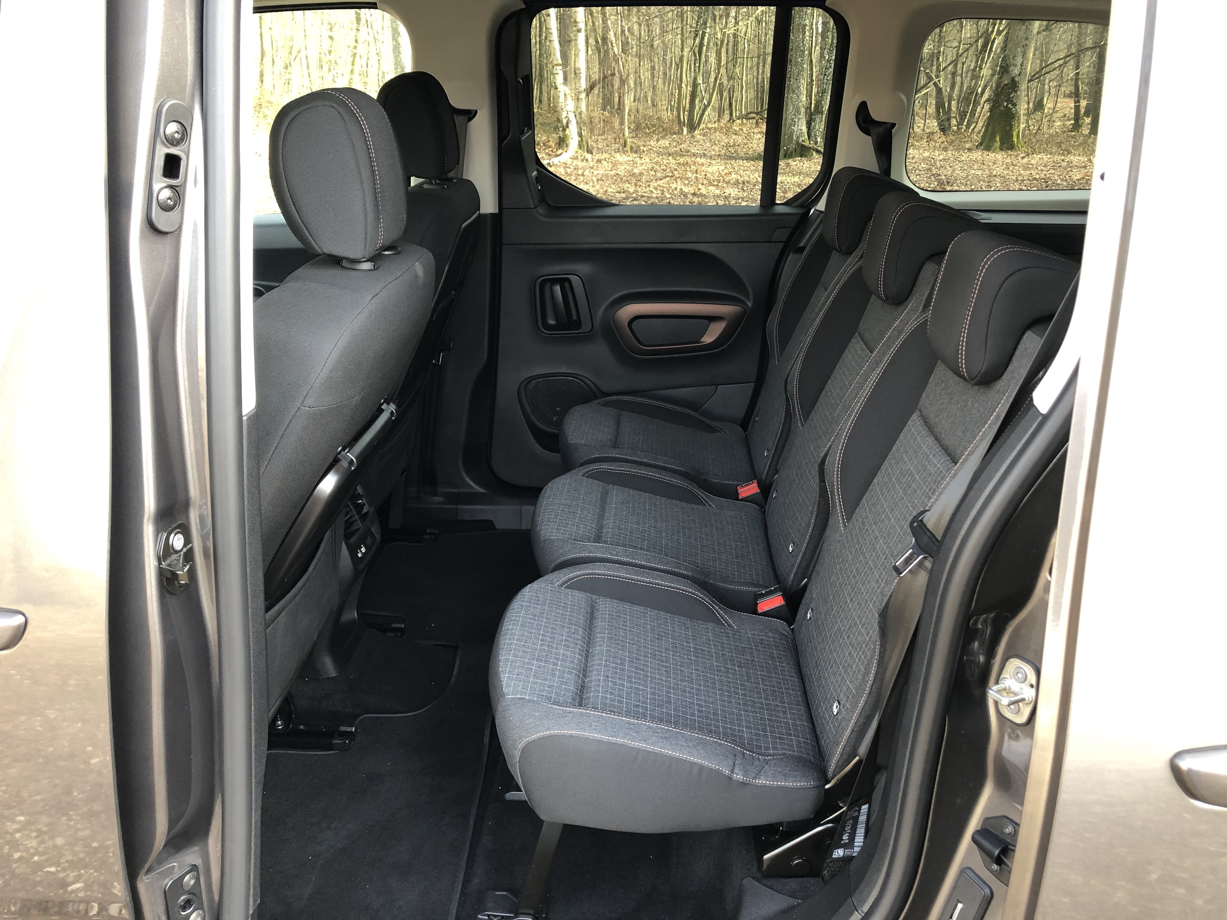 Peugeot Rifter avec Siège bébé