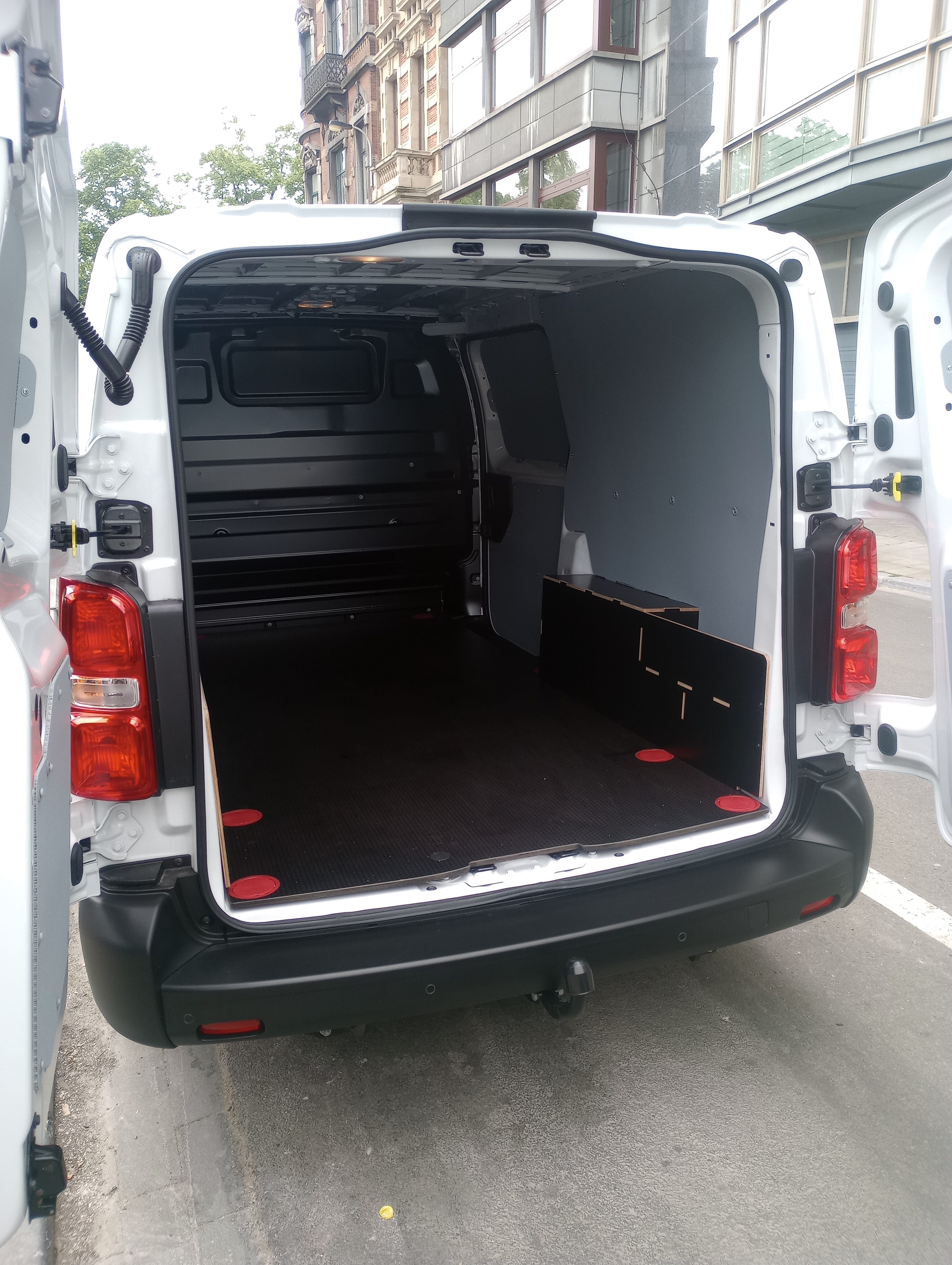 Citroen Jumpy with Android Auto