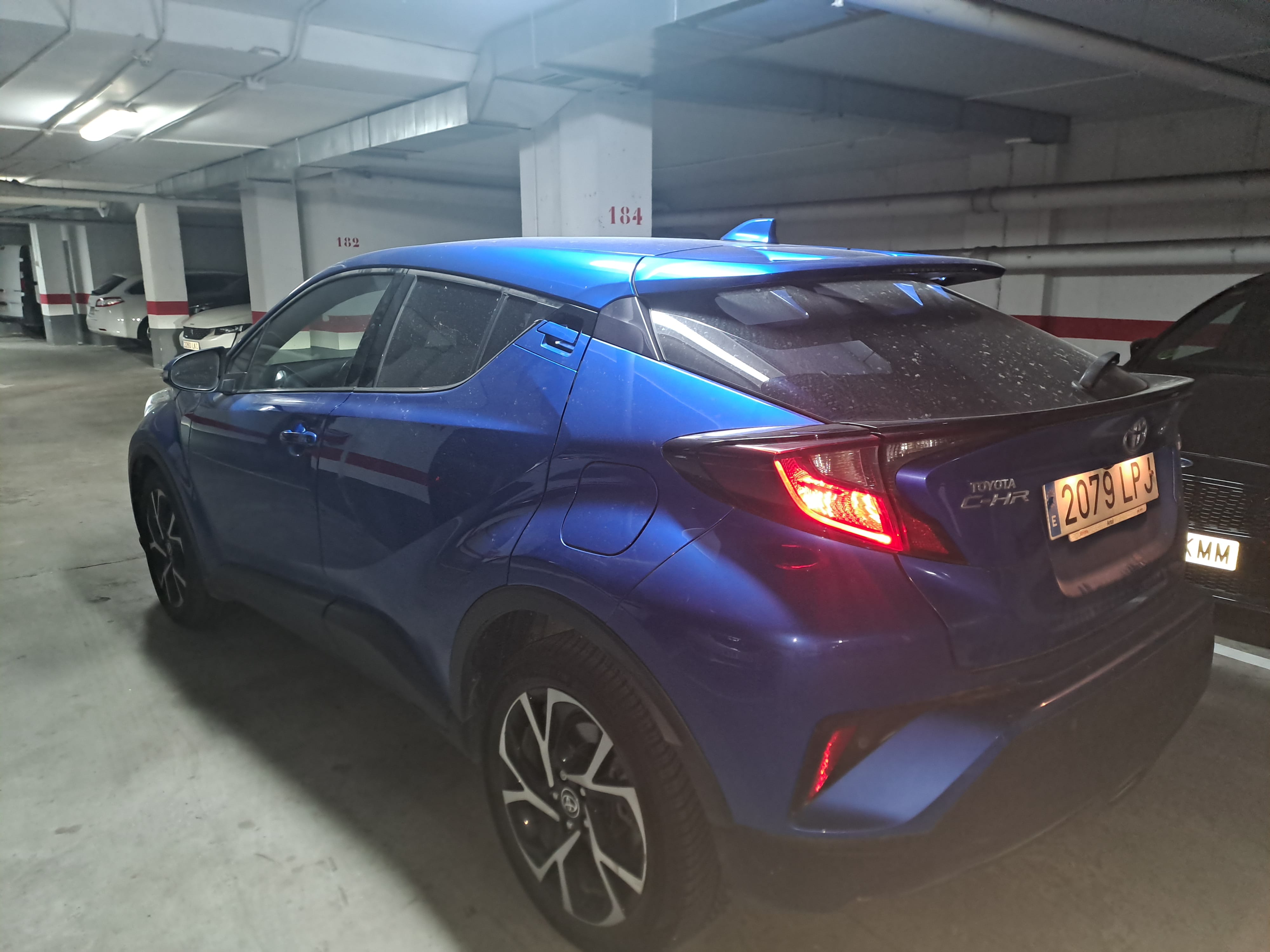 Toyota C-HR Hybrid con Cámara de marcha atrás