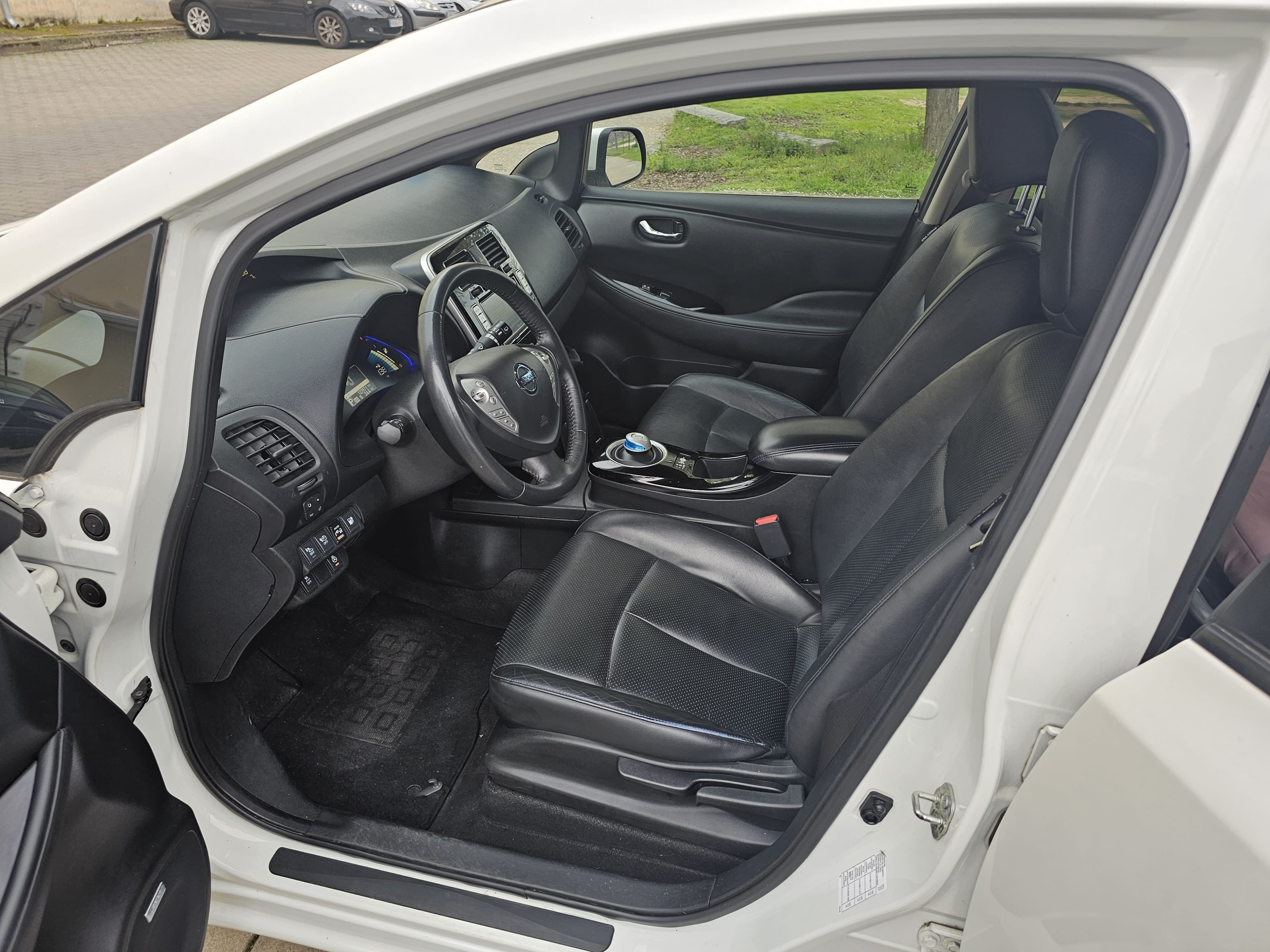 Nissan Leaf con Control de velocidad