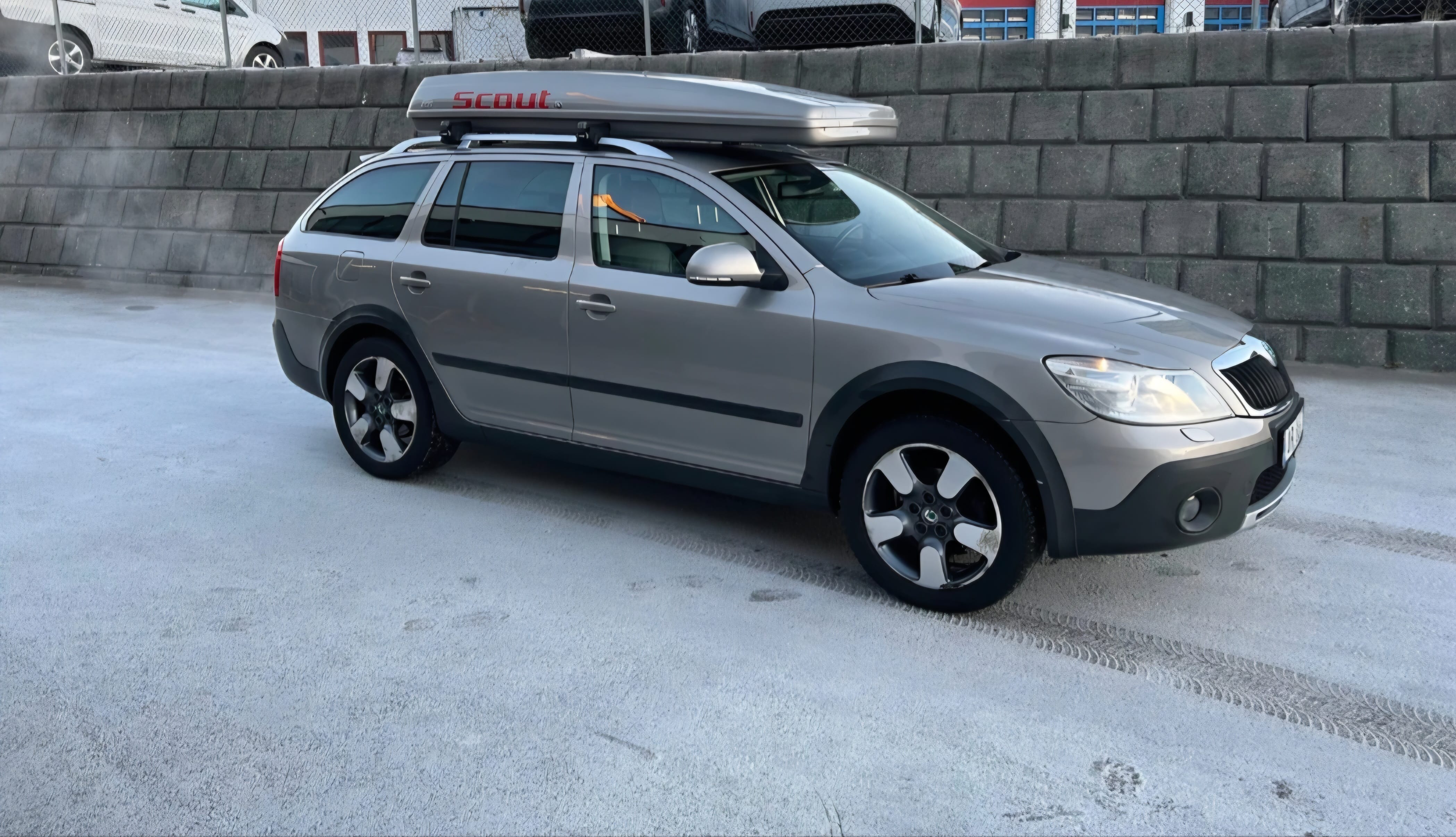 Skoda Octavia Skoda Octavia 2.0 TDI 4x4 – Economical, Spacious & Family Friendly with Air conditioning