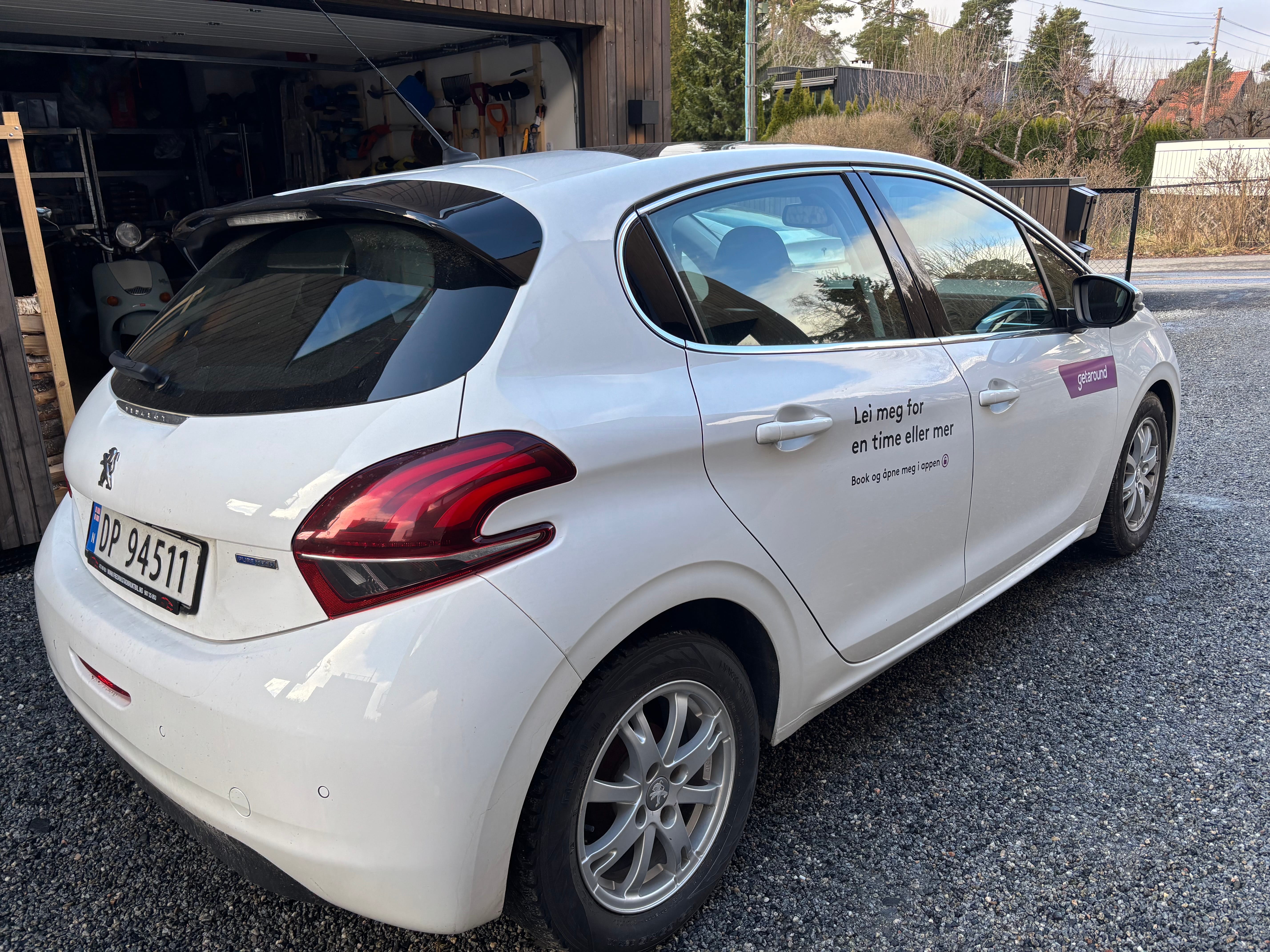 Peugeot 208 med GPS