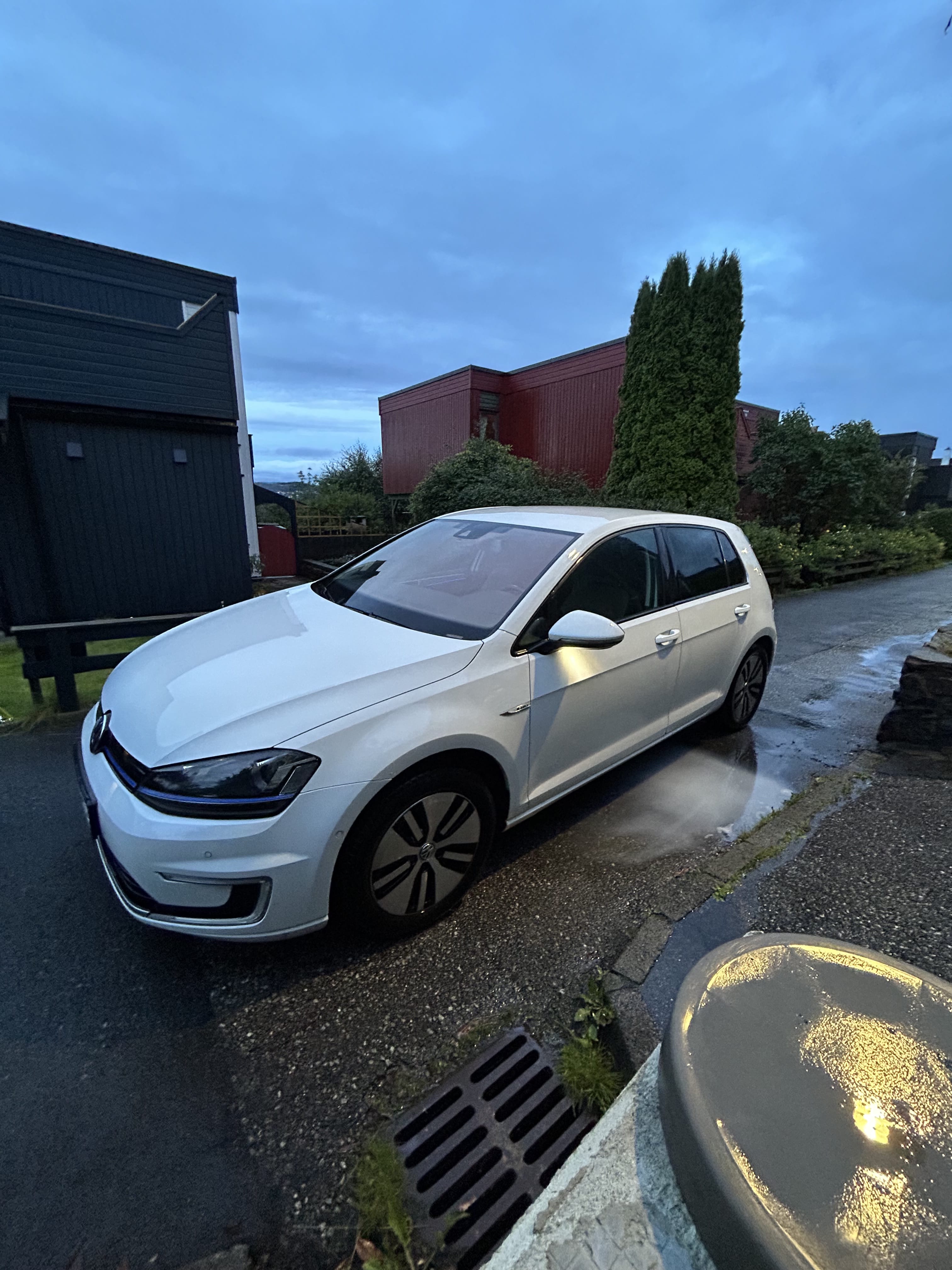 Volkswagen e-Golf, 2015, Elektrisk, automatisk