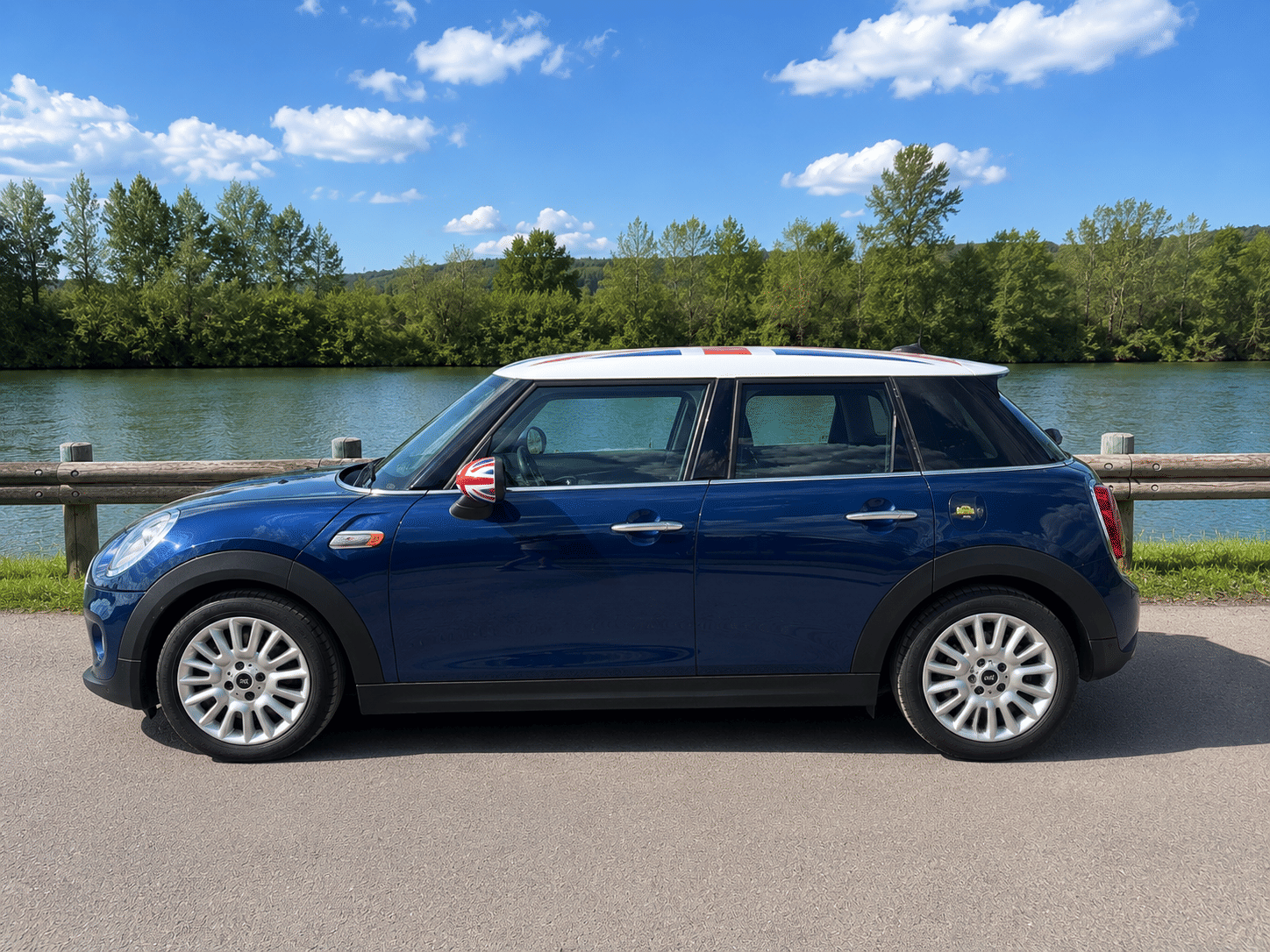 Mini Cooper F55 Diesel avec Climatisation