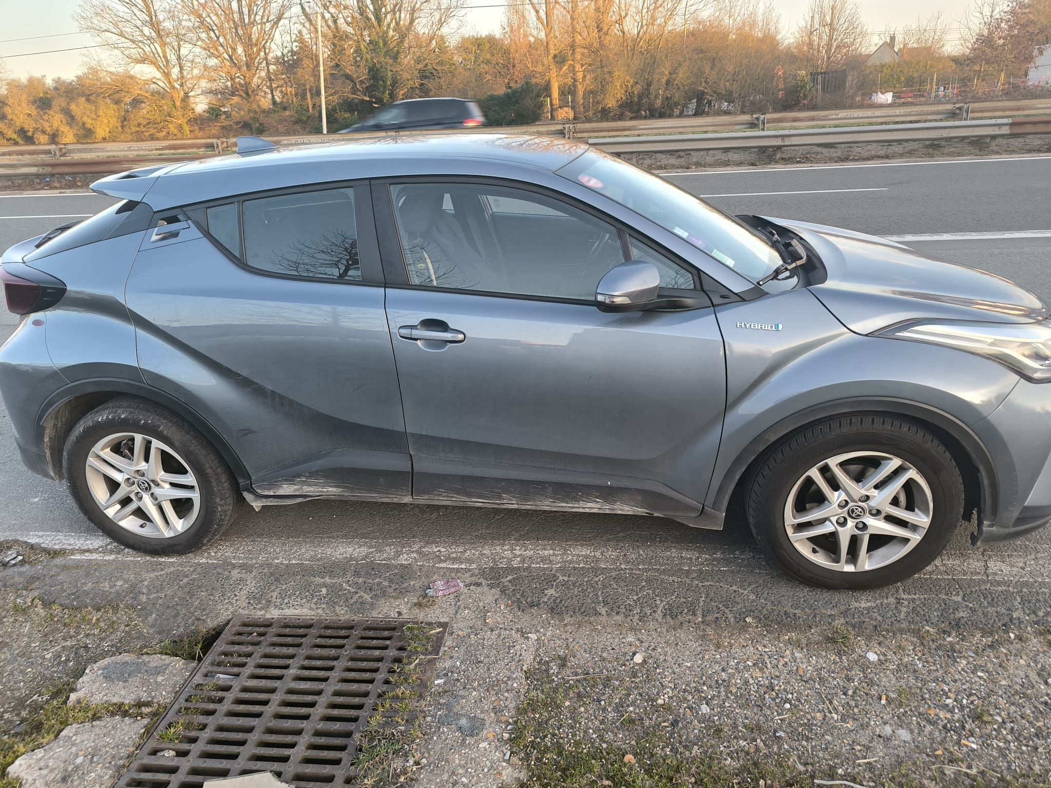 Toyota C-HR Hybrid avec Climatisation