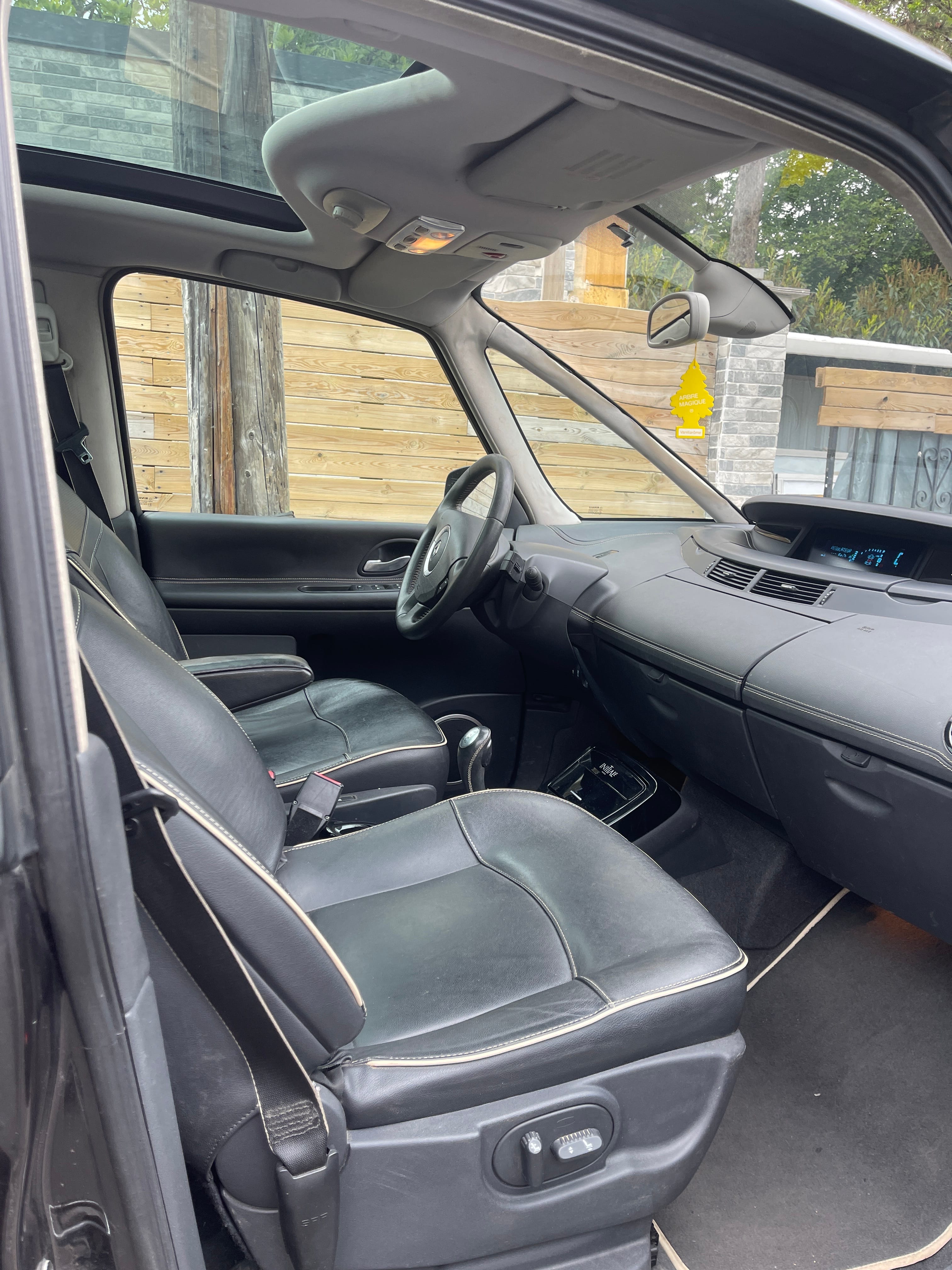 Renault Grand Espace avec Siège bébé