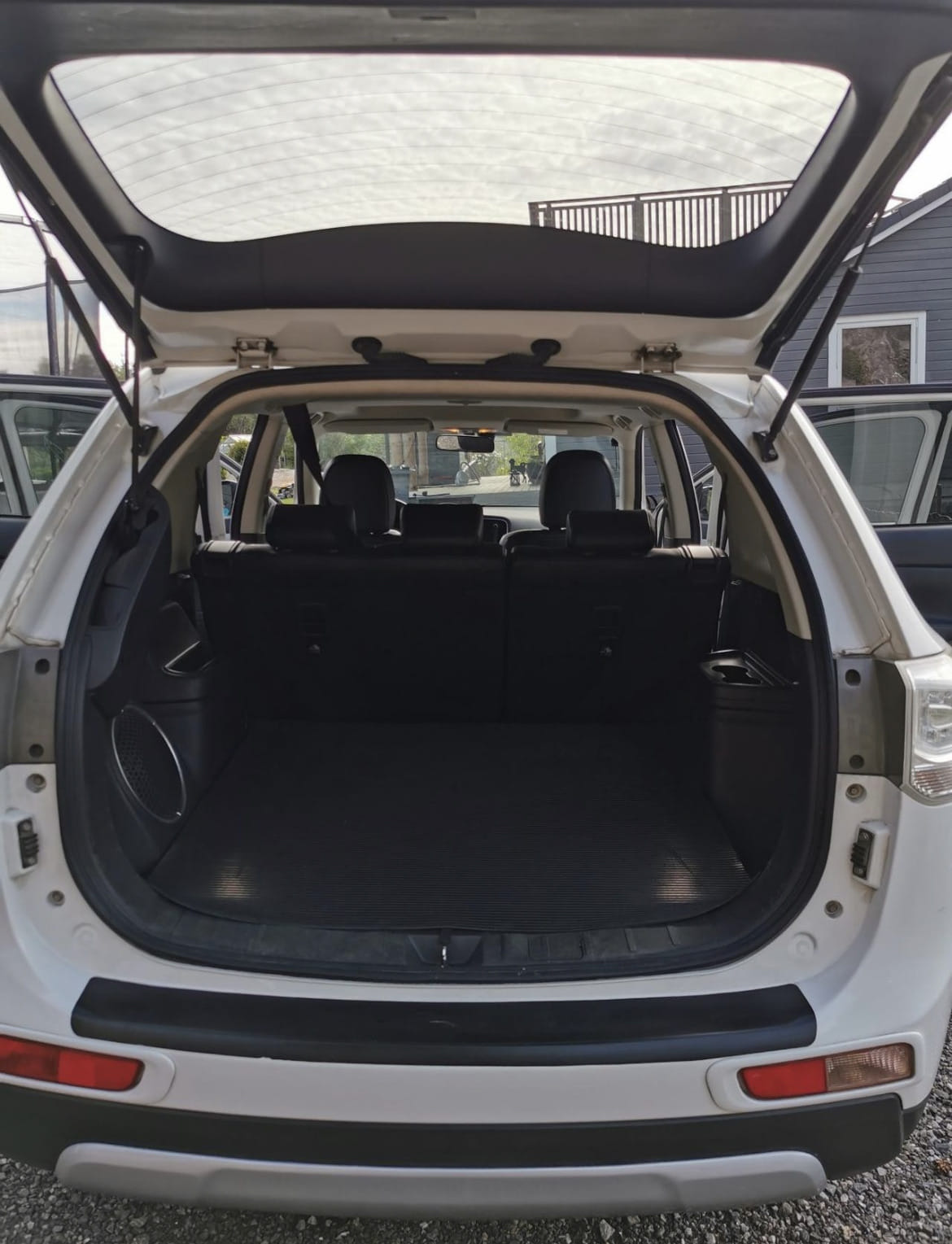 Mitsubishi Outlander Hybrid avec GPS