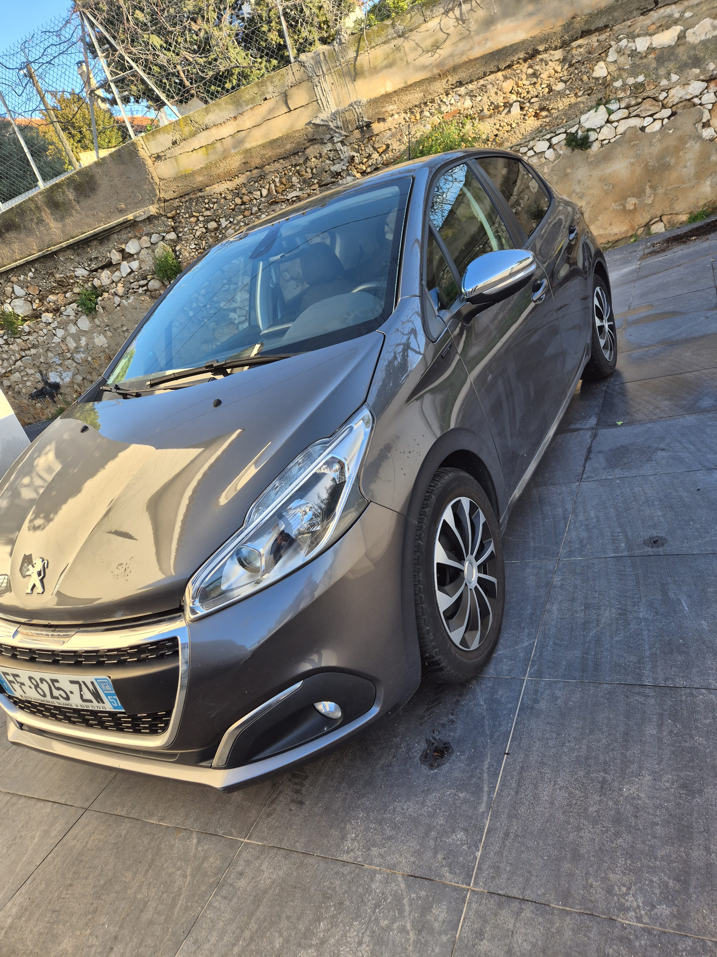 Peugeot 208, 2019, Essence 98