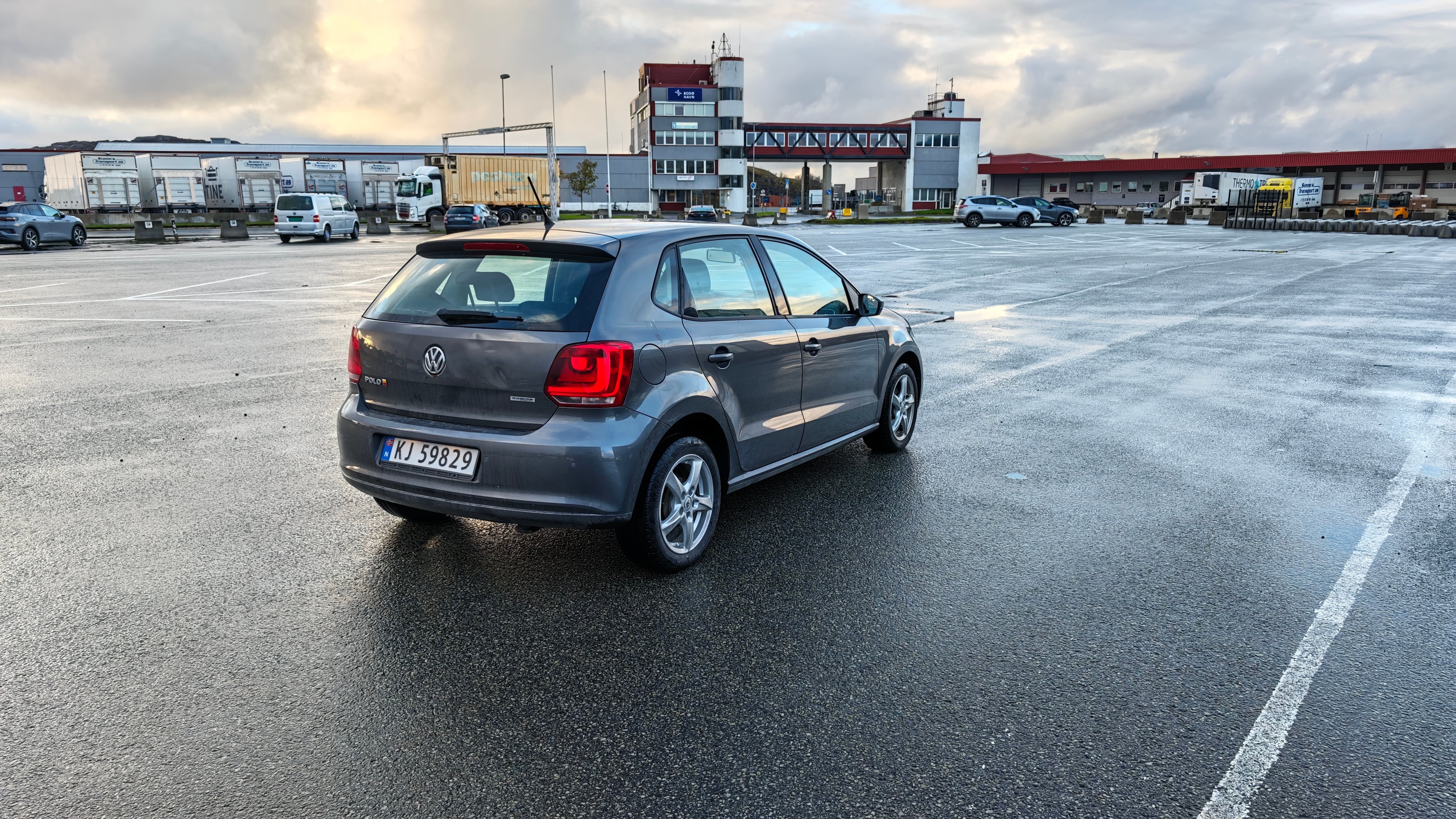 Volkswagen Polo 1.2 med Bluetooth audio