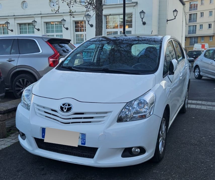 Toyota Verso 2.0 D-4D - Sky View - Toutes Options, 2012, Diesel, 7 places