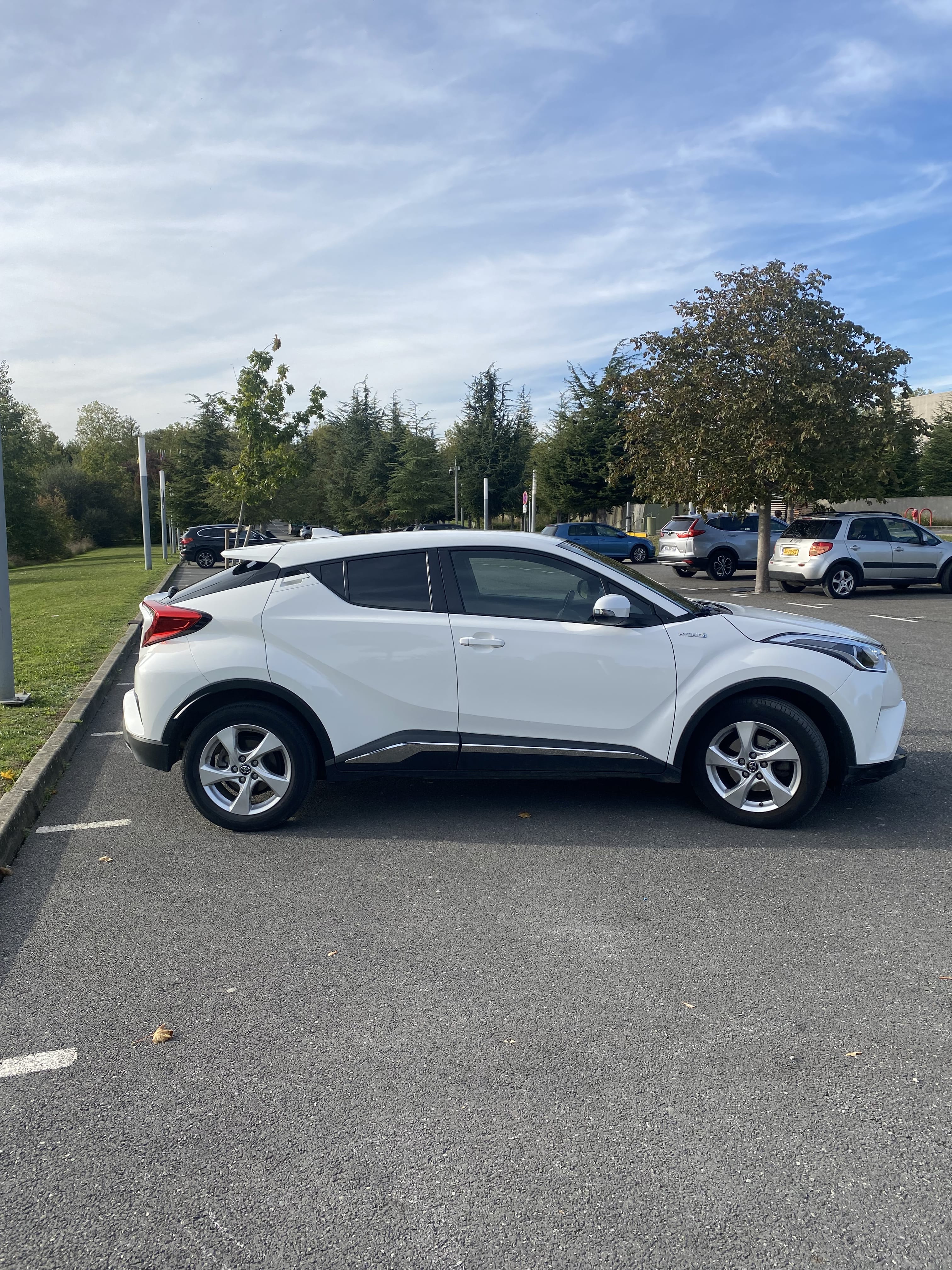 Toyota C-HR Hybride avec GPS