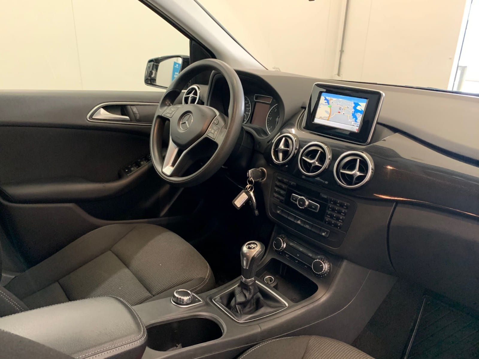 Mercedes B-Klasse 180 CDI med Bluetooth audio