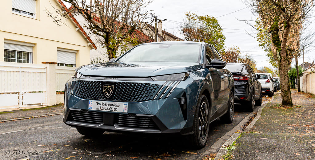 Peugeot 3008 Hybrid 2024, 2024, Essence 98, automatique