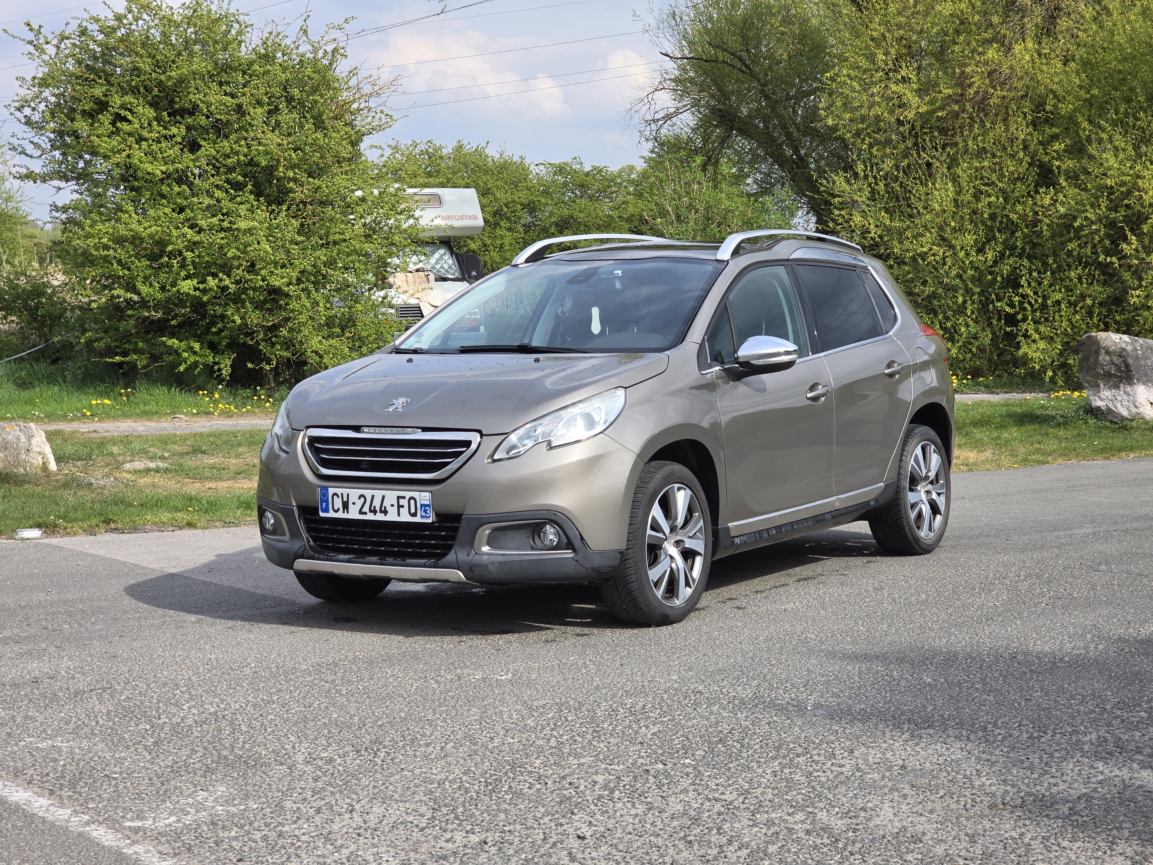 Peugeot 2008, 2013, Essence 95