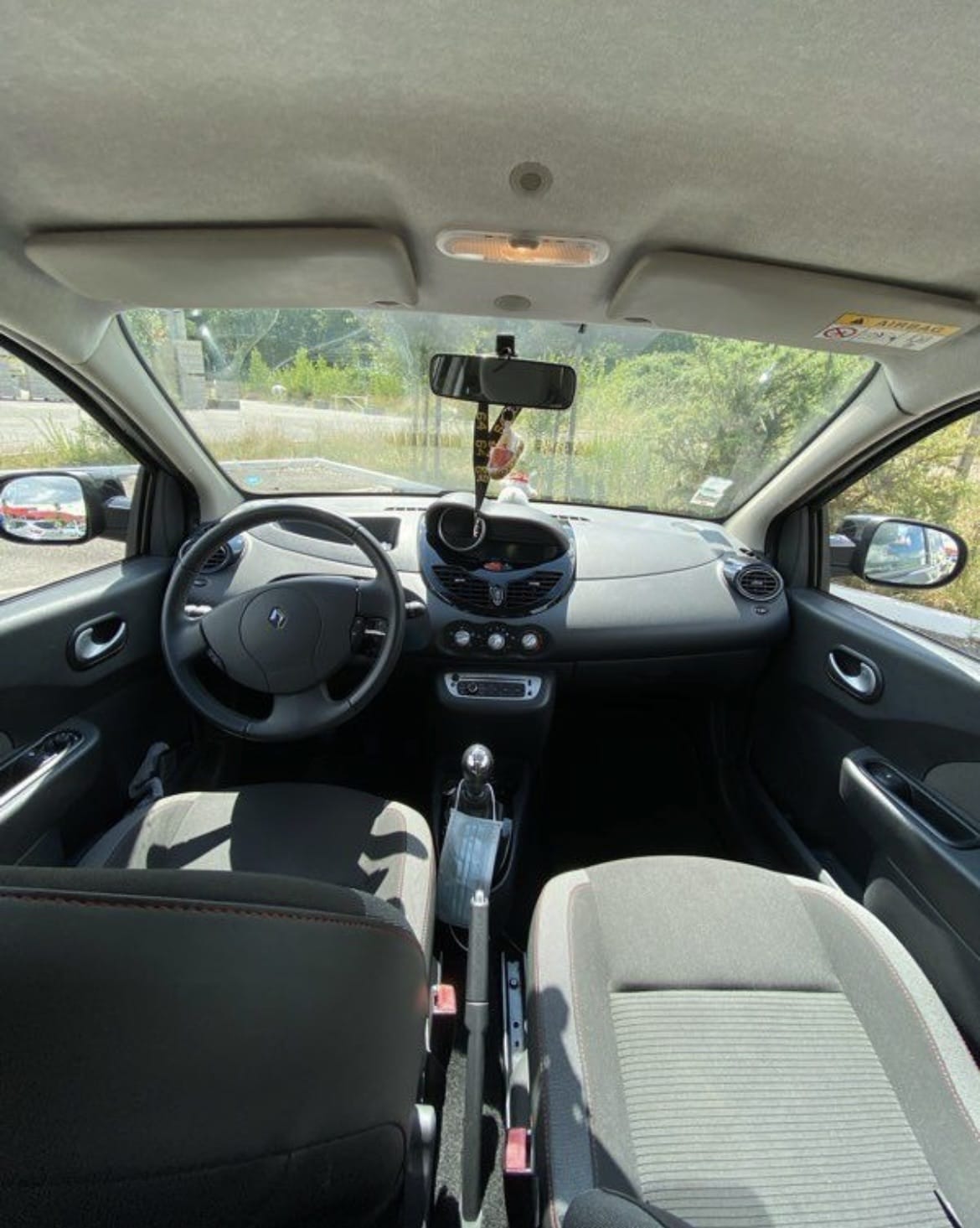 Renault Twingo II 1.2 essence avec Régulateur de vitesse