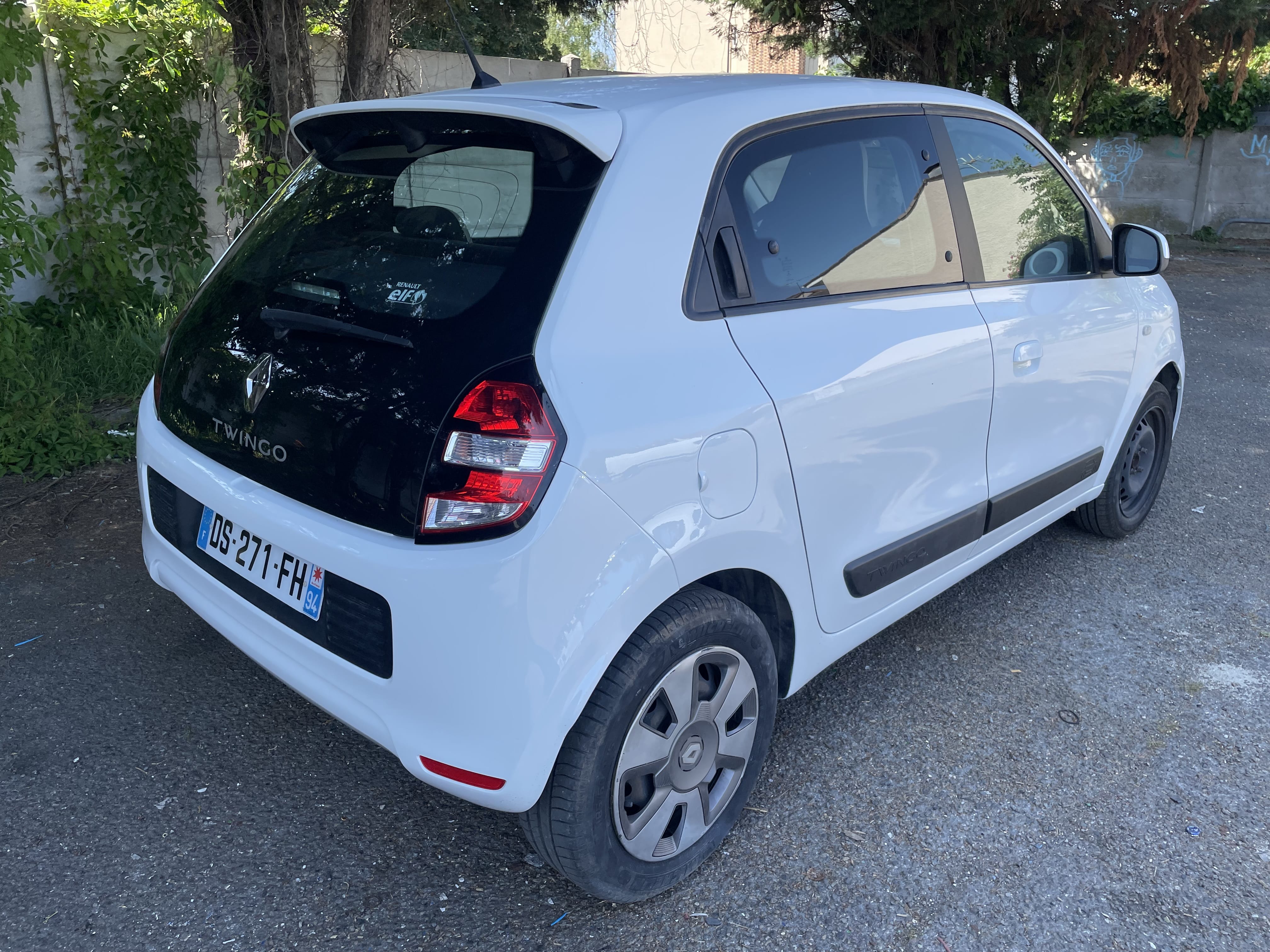 Renault Twingo III 1.0 essence avec Climatisation