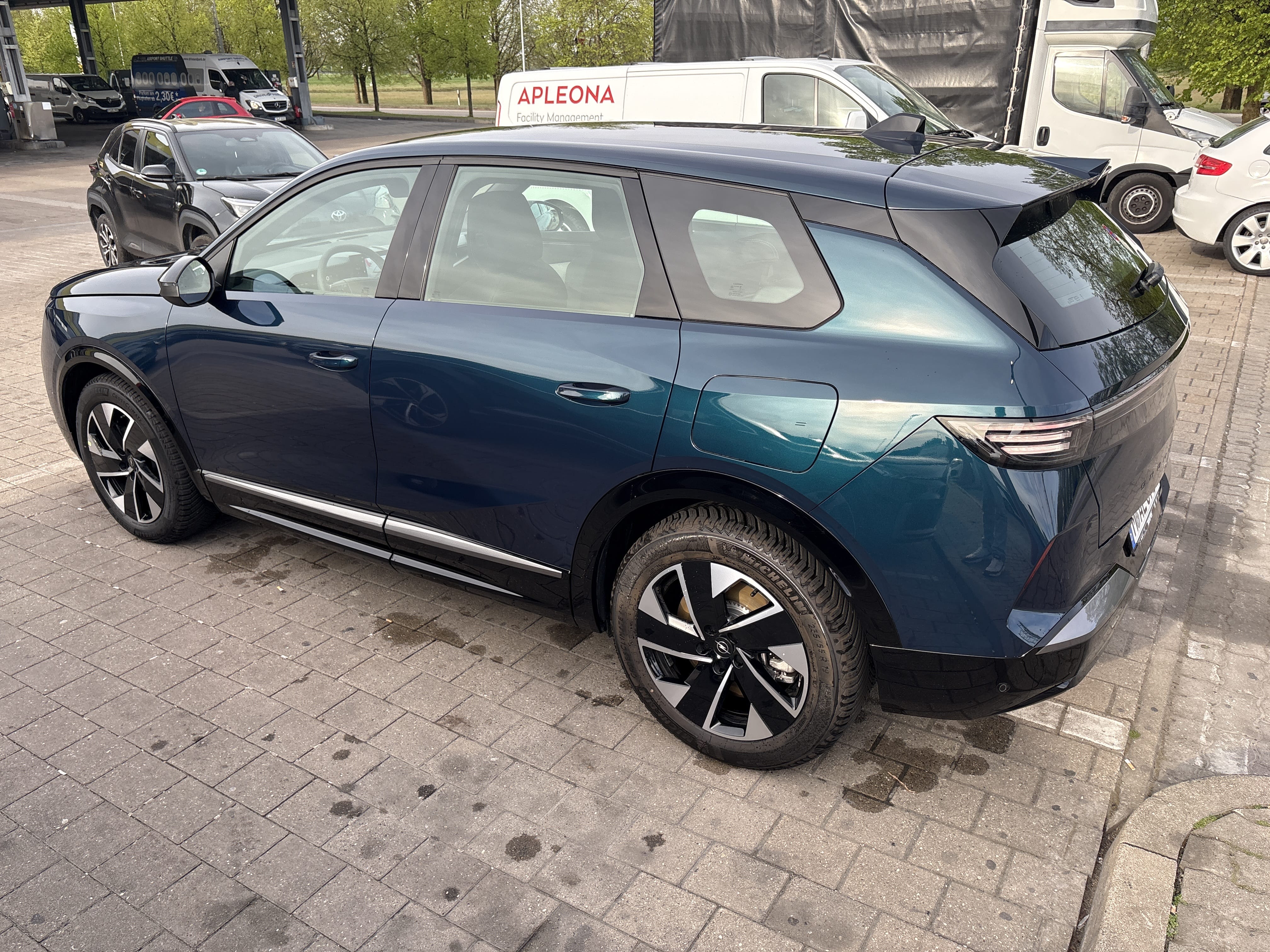 Opel Grandland with Air conditioning