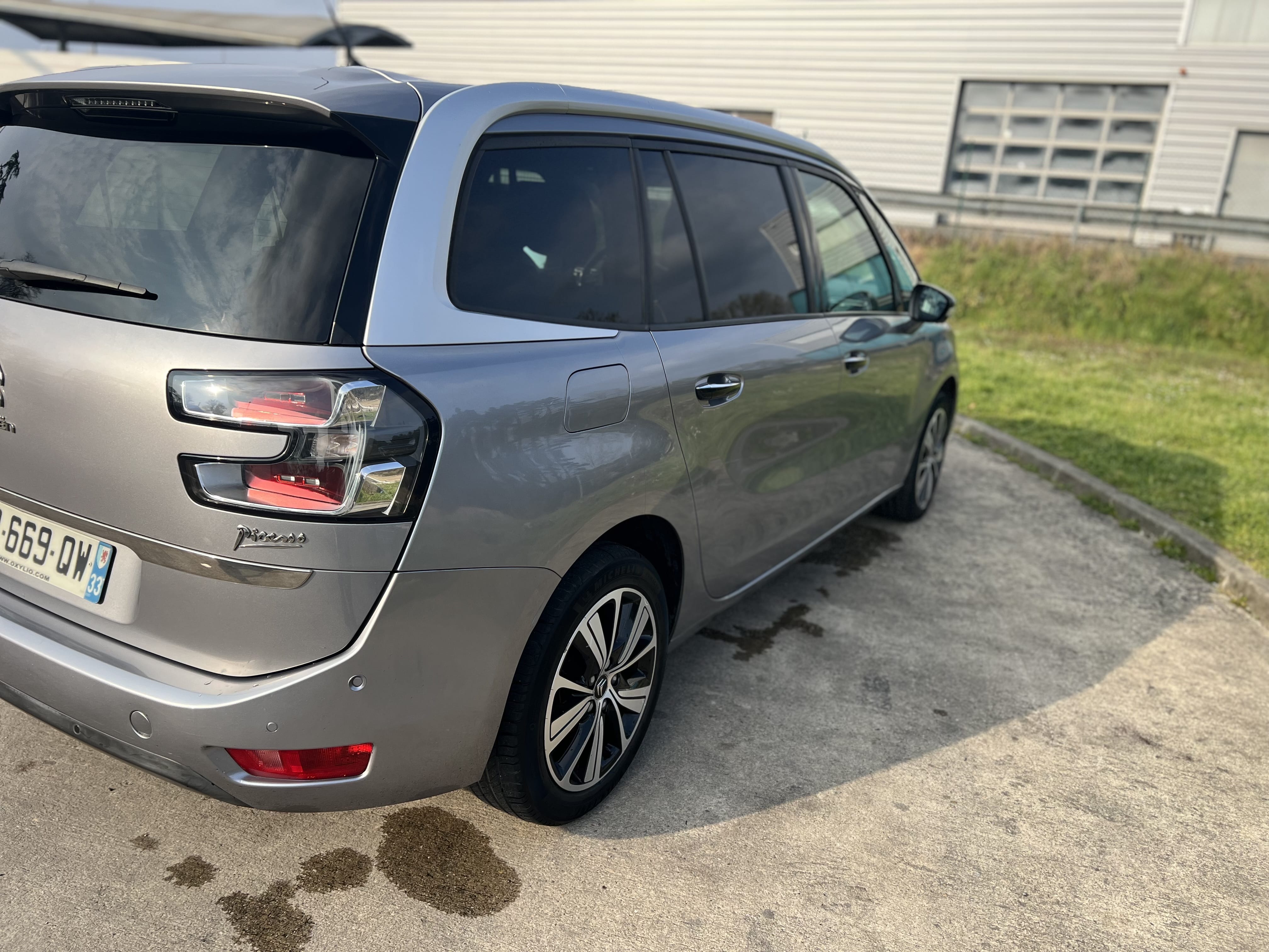 Citroen C4 Grand Picasso avec Siège bébé