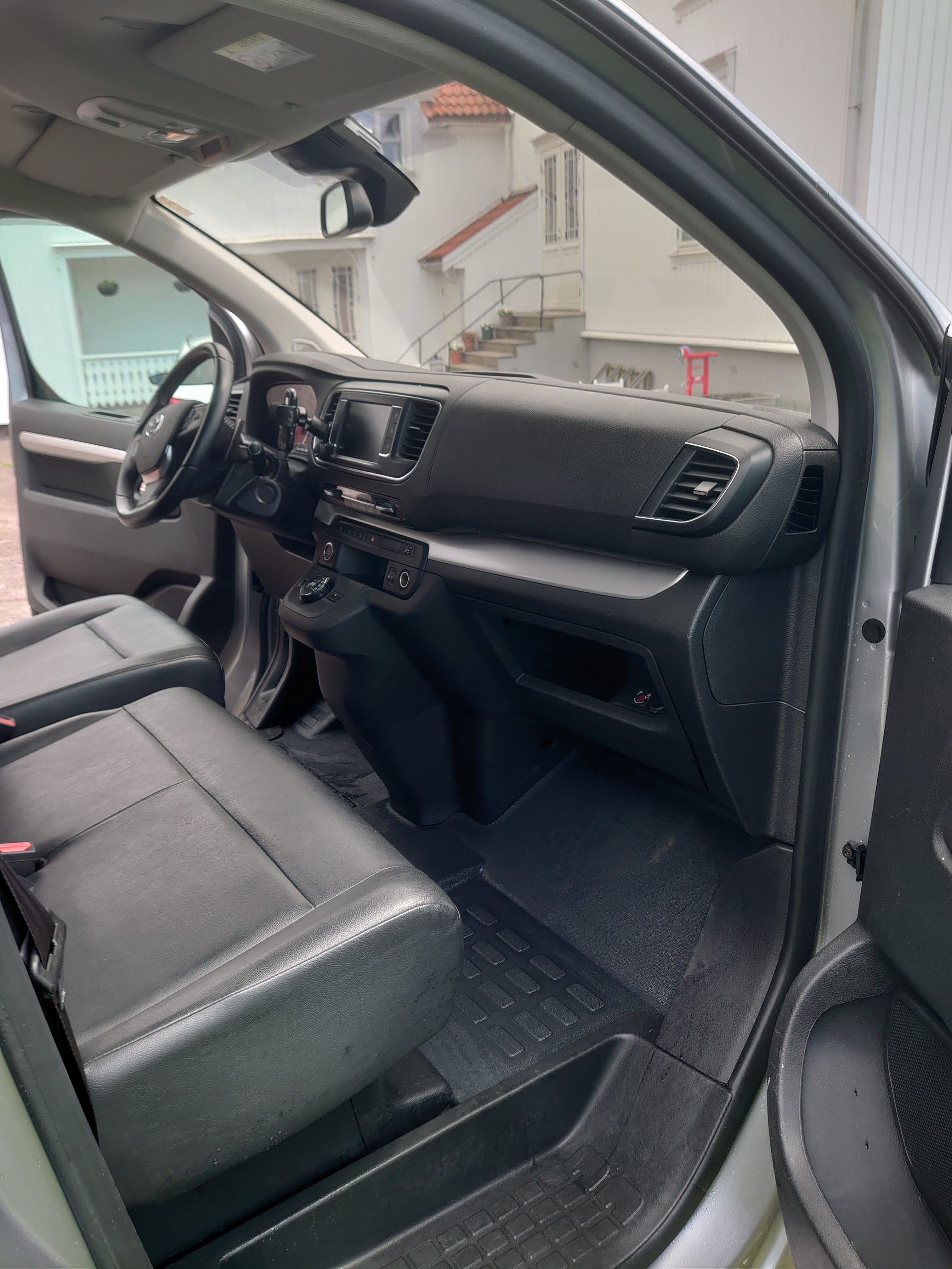 Toyota Proace Verso med Apple CarPlay