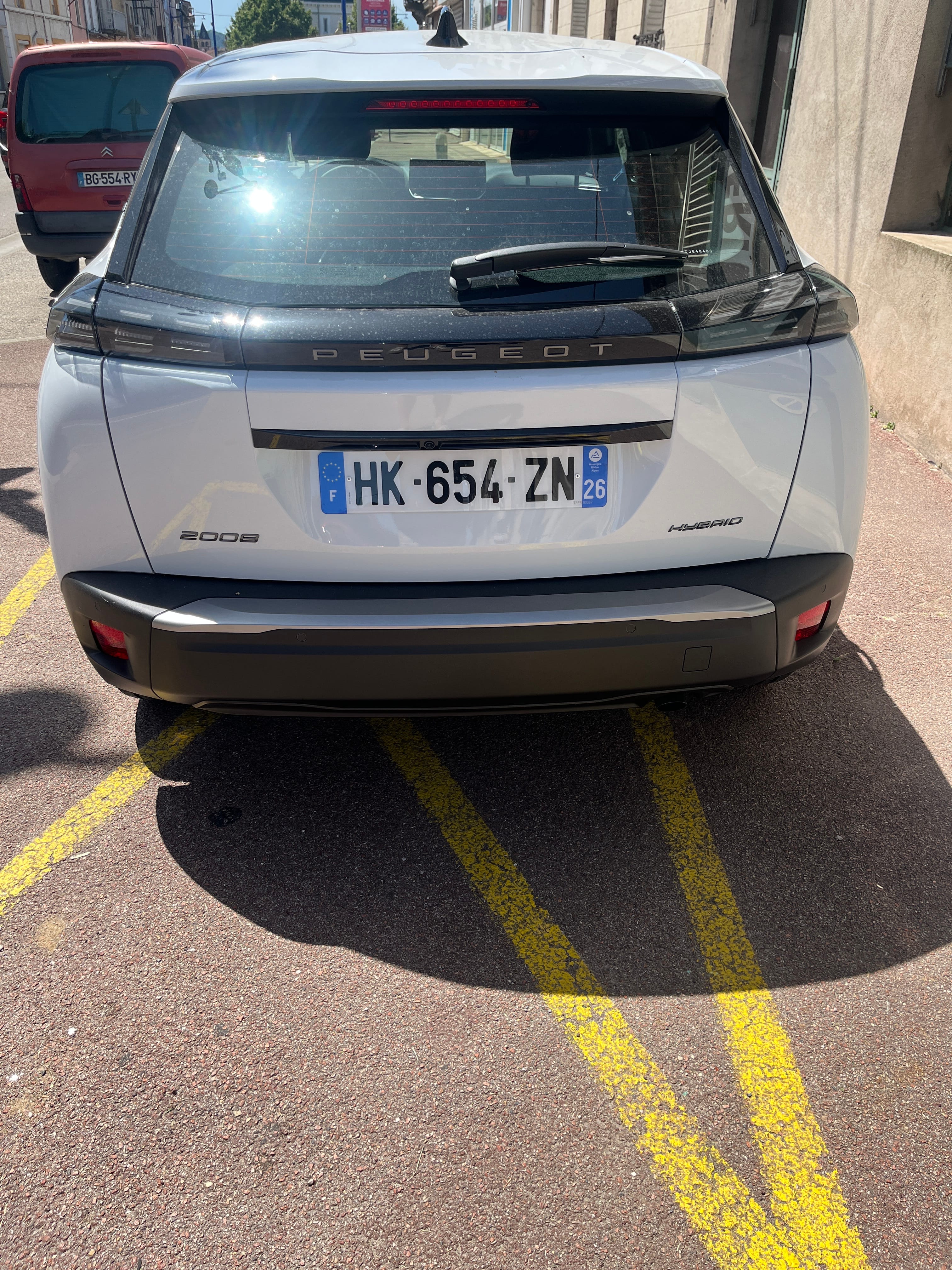 Peugeot e-2008 avec Port USB