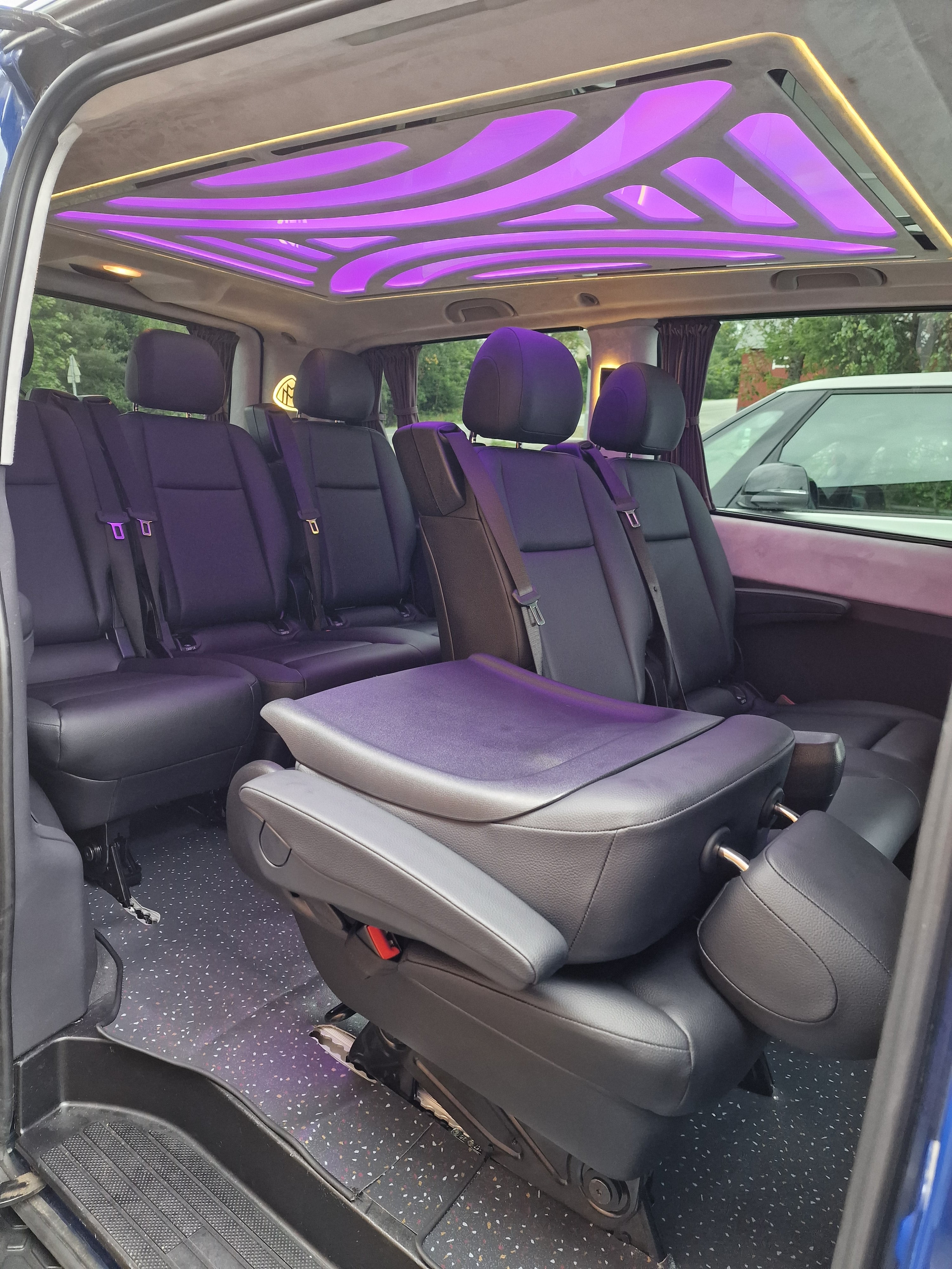 Mercedes-Benz Vito Tourer with Baby seat