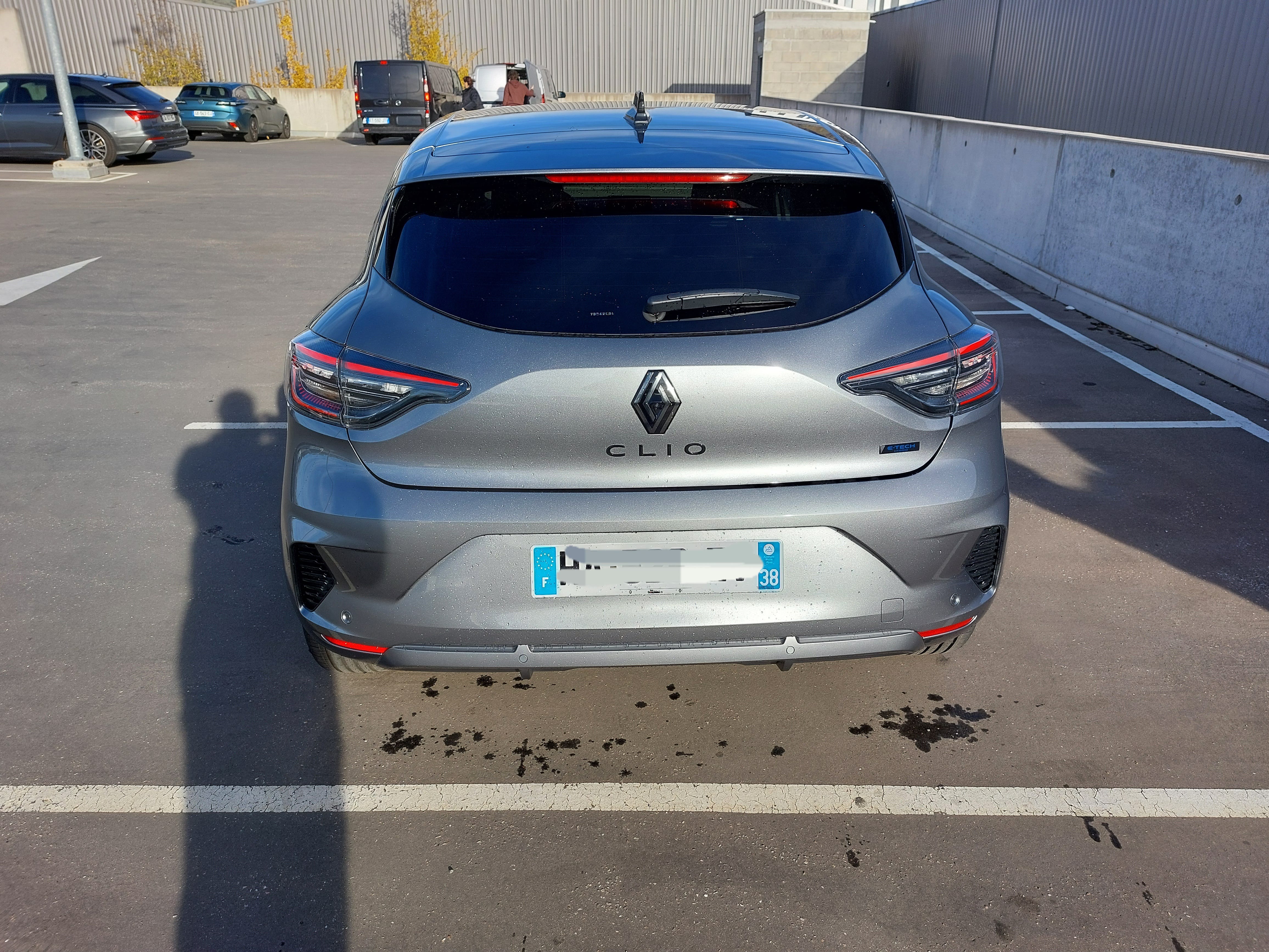 Renault Clio E-tech avec Pneus neige