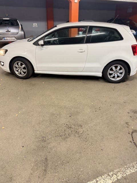 Volkswagen Polo with Cruise control