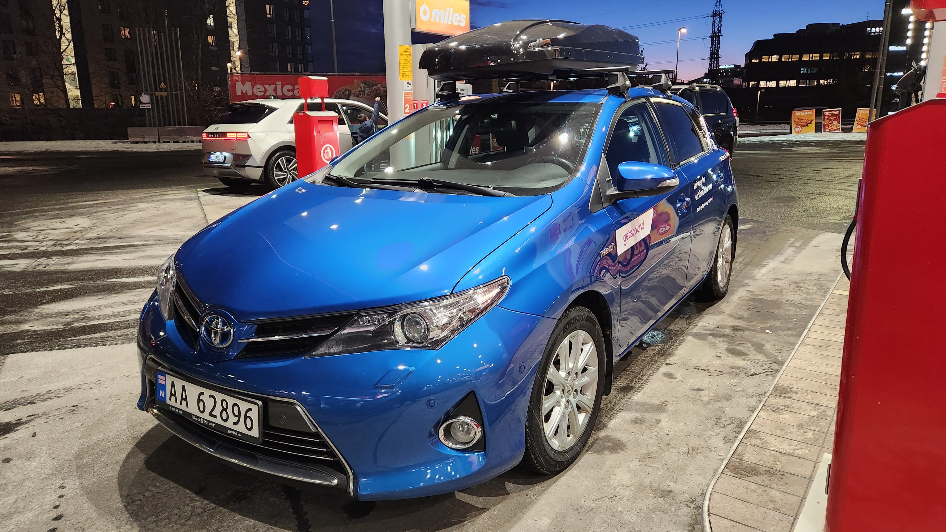 Toyota Auris 1,8 Bensin/Hybrid, Automat, skiboks, lav forbruk, 2013, Blyfri 95 / Elektrisk (hybrid), automatisk