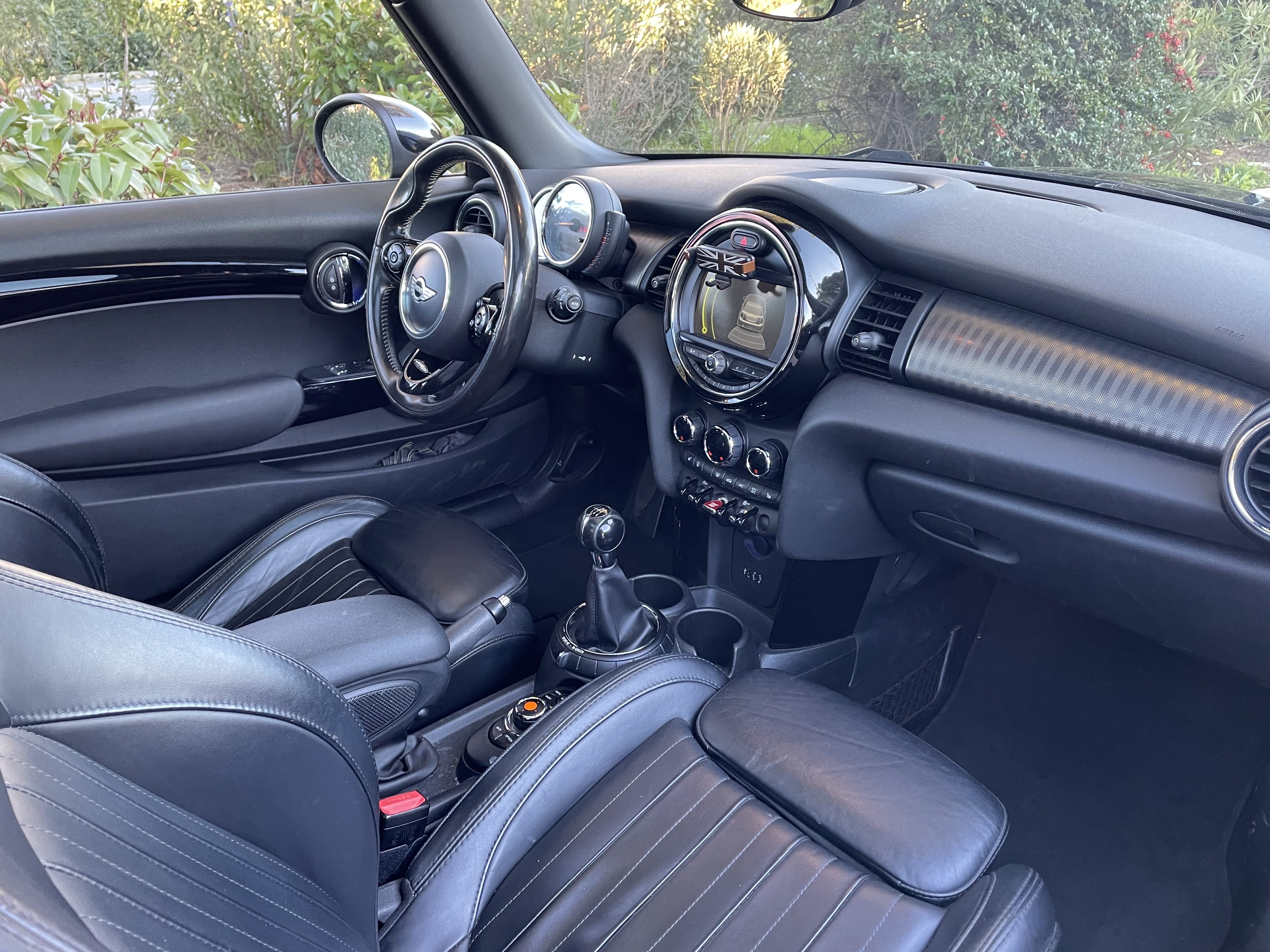 Mini Cooper F56 Toit Ouvrant - Clim - Bluetooth - Hyères avec Régulateur de vitesse