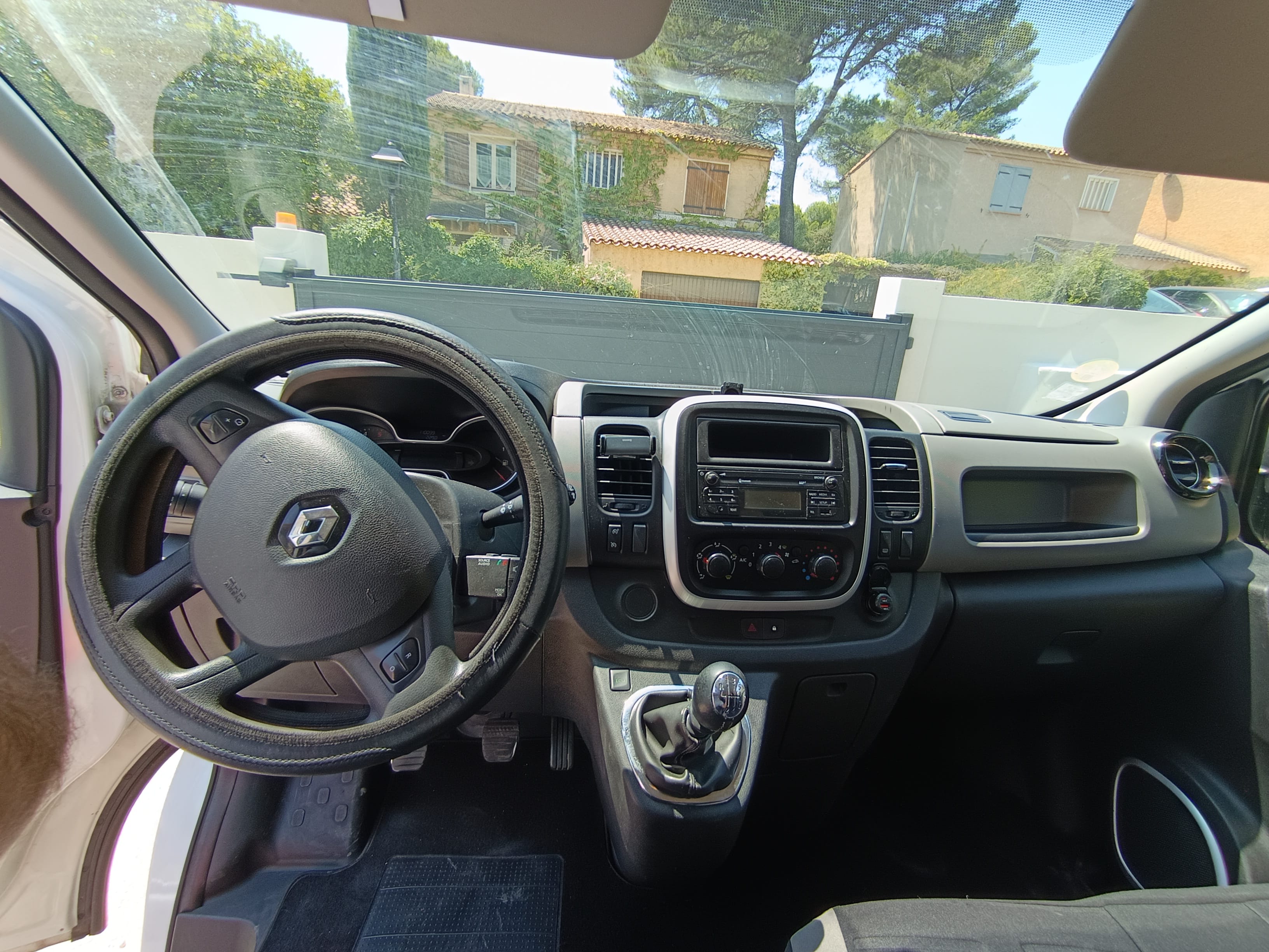 Renault Trafic 1.6 DCI 95 CV - 6 M3 avec GPS