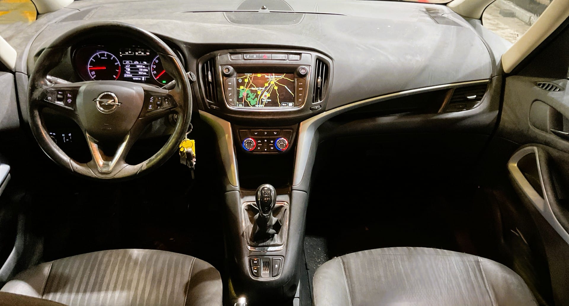 Opel Zafira Tourer avec GPS