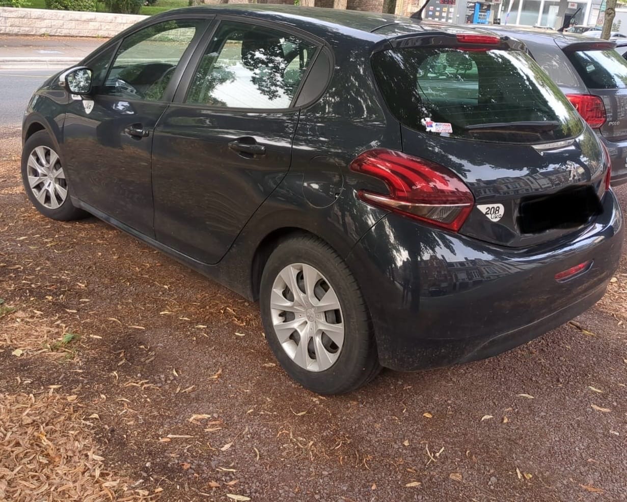 Peugeot 208 avec Régulateur de vitesse